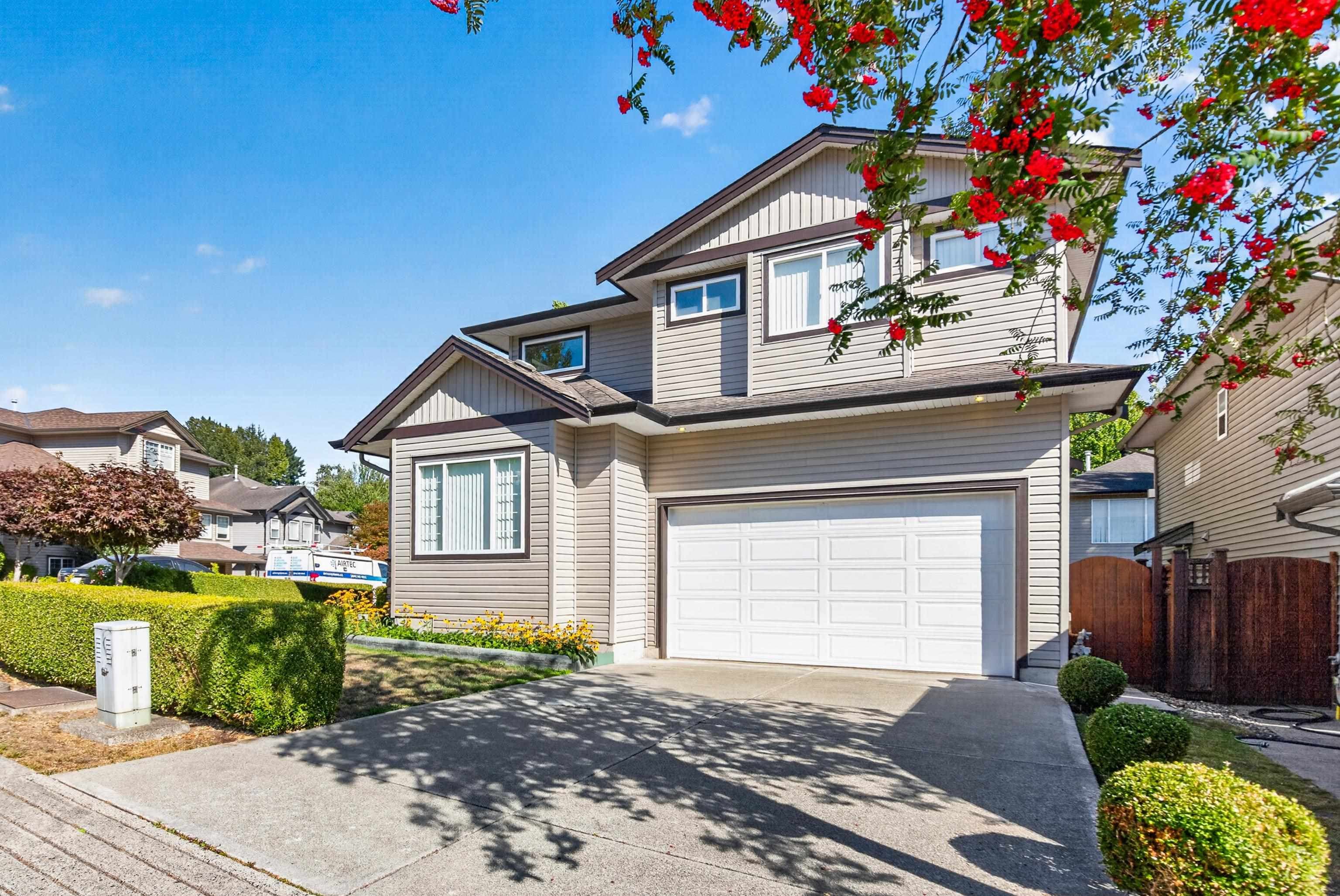 11785 Gilland Loop, Maple Ridge, V4R 2W4 — photo 1