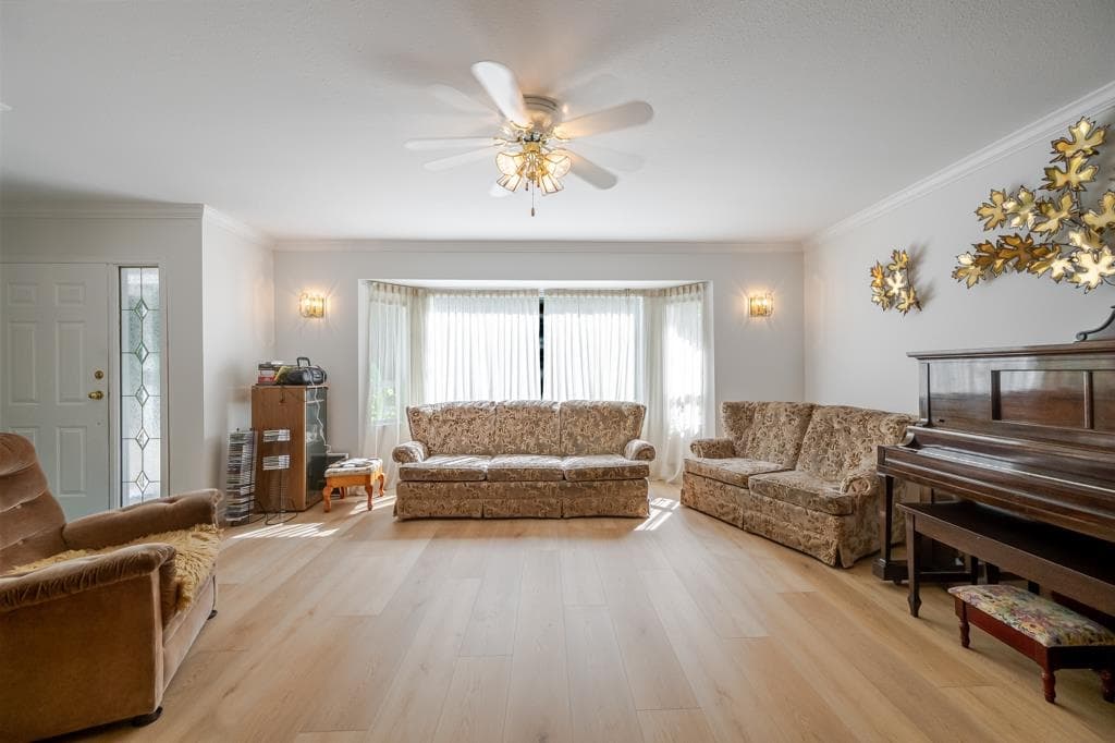 25465 Hilland Avenue, Maple Ridge, V4R 1G3 — photo 3