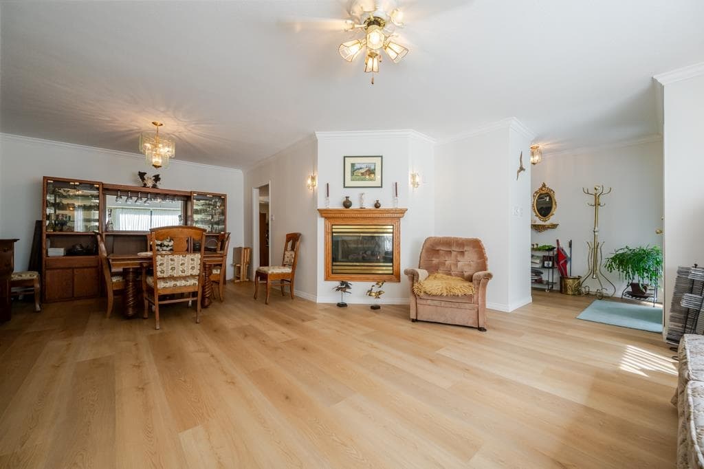 25465 Hilland Avenue, Maple Ridge, V4R 1G3 — photo 5