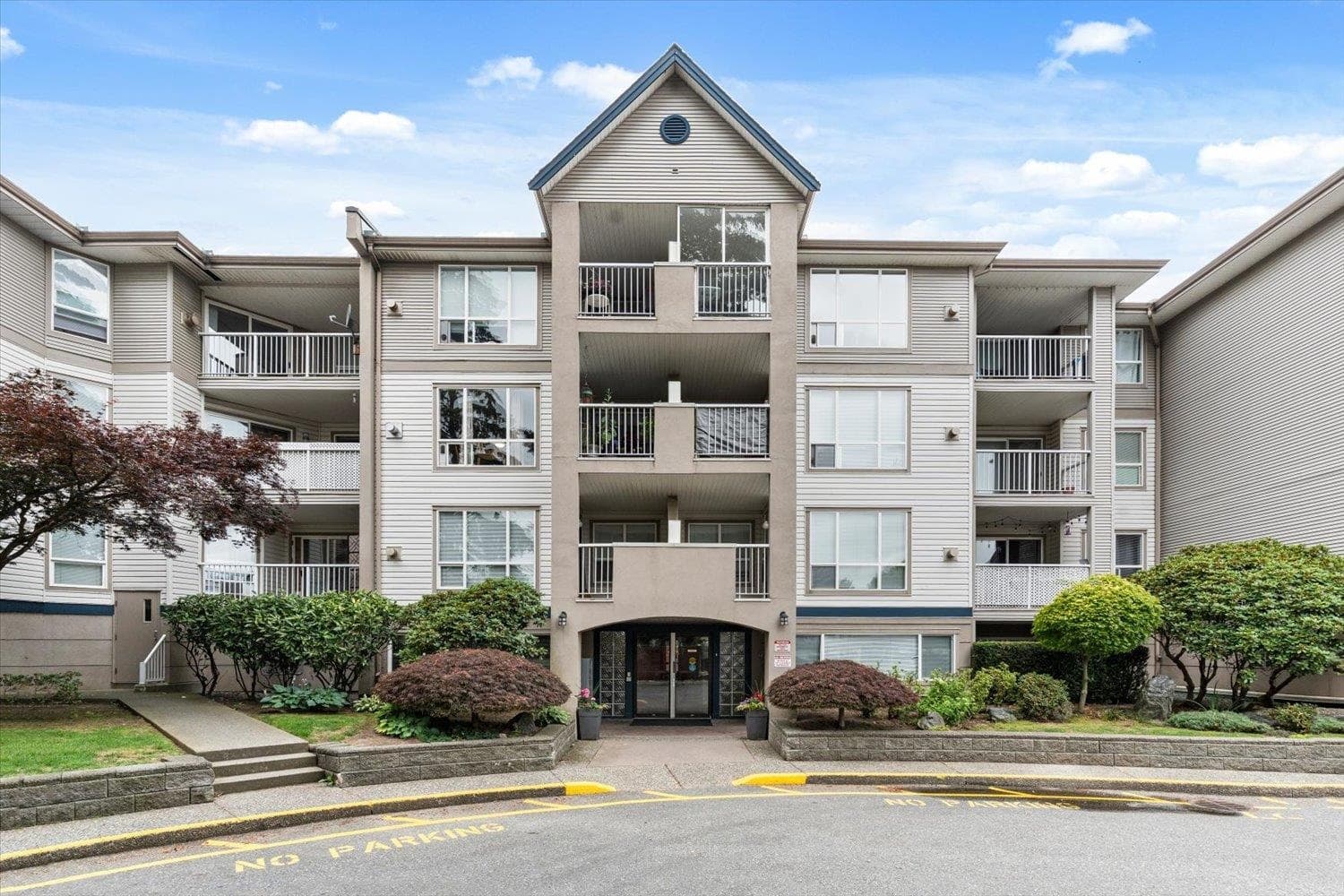 305 - 9165 Broadway Street, Chilliwack, V2P 7Z8 — photo 2