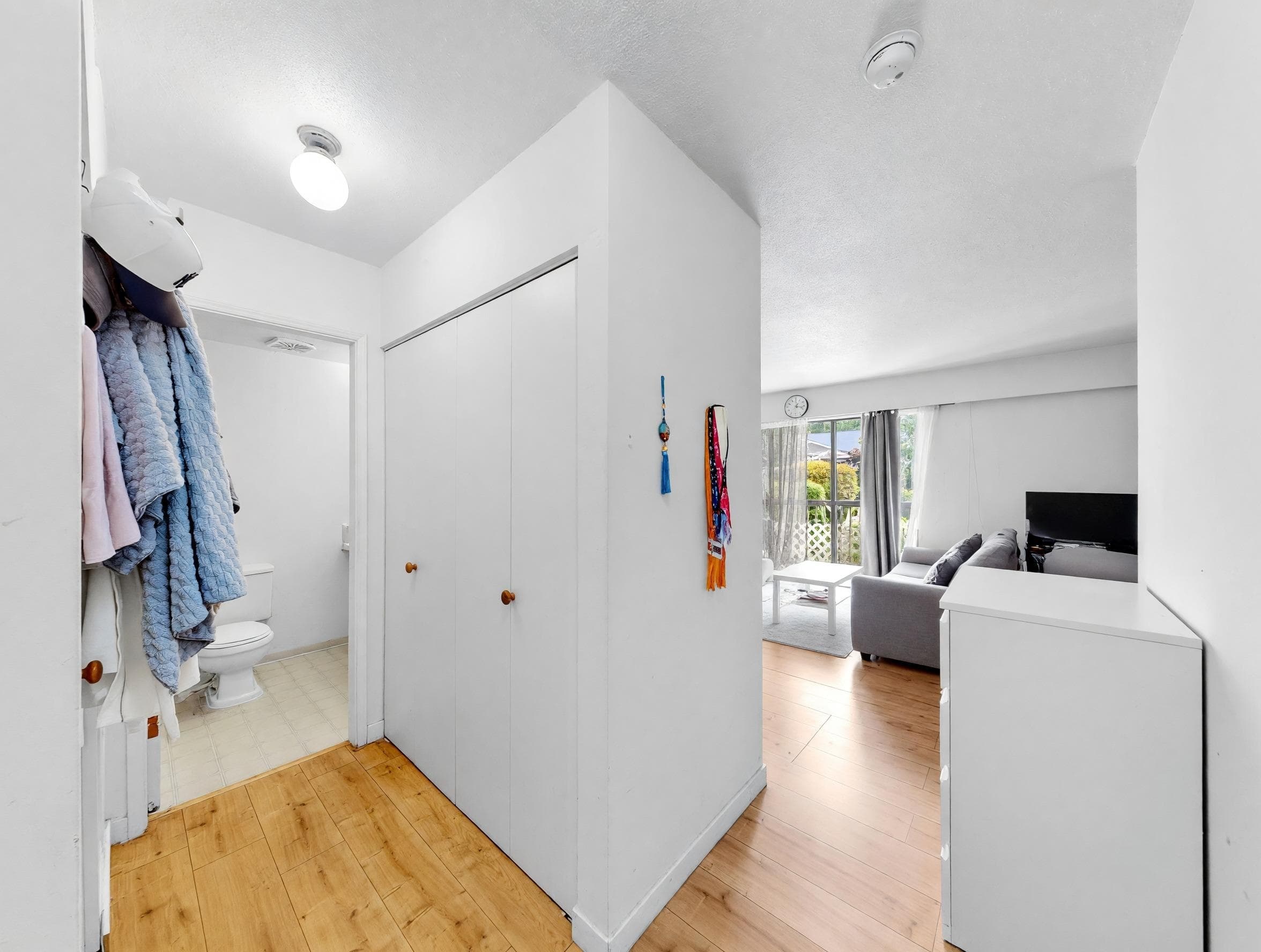 201 - 590 Whiting Way, Coquitlam, V3J 3R9 — photo 4