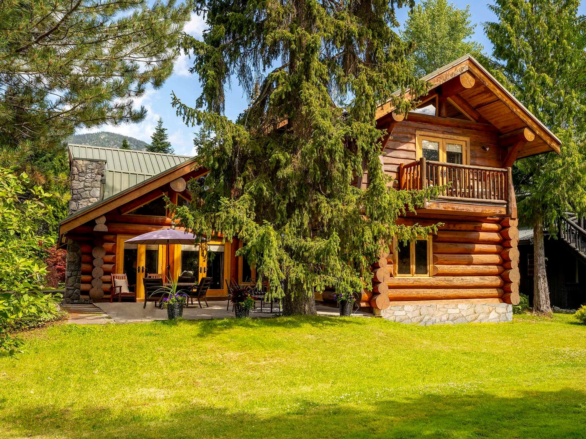 8164 Muirfield Crescent, Whistler, V8E 1J7 — photo 1