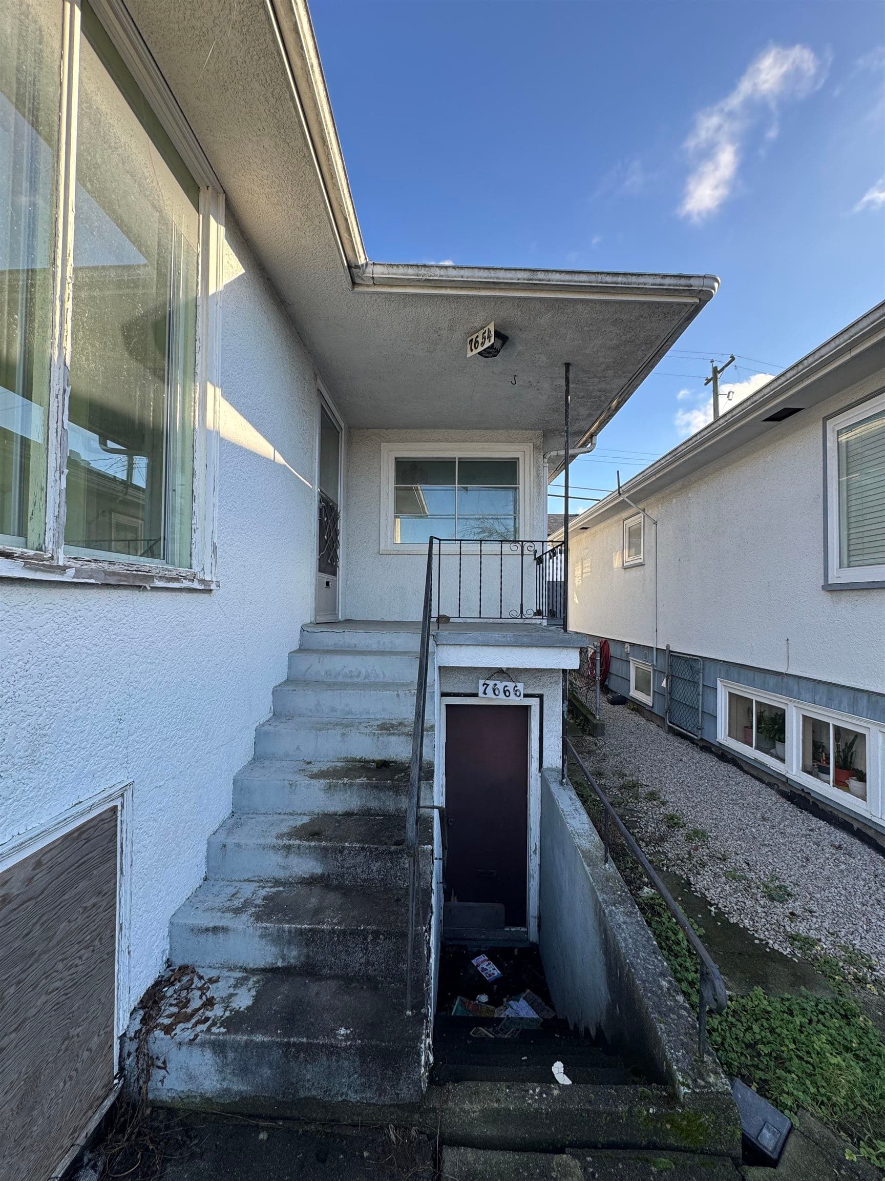 7654 Fraser Street, Vancouver, V5X 3W8 — photo 2