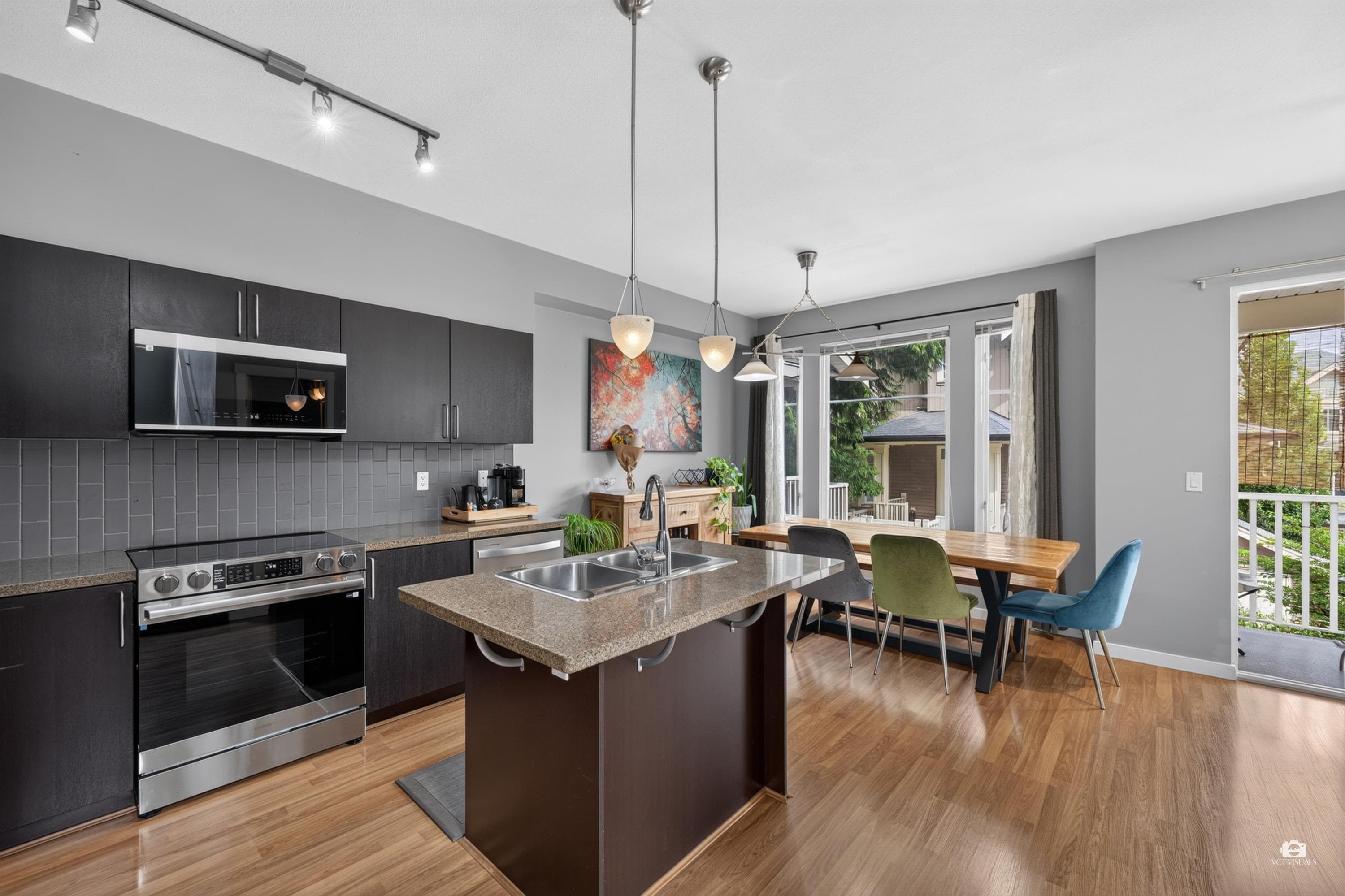 102 - 6575 192 Street, Surrey, V4N 5T8 — photo 2