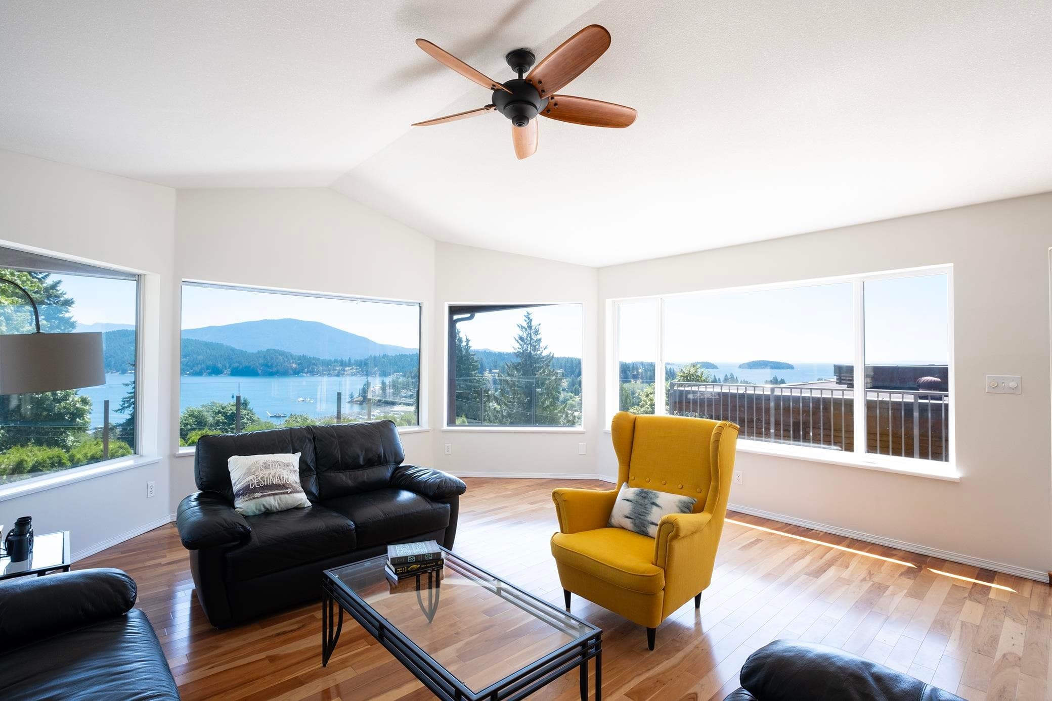 485 Abbs Road, Gibsons, V0N 1V0 — photo 2