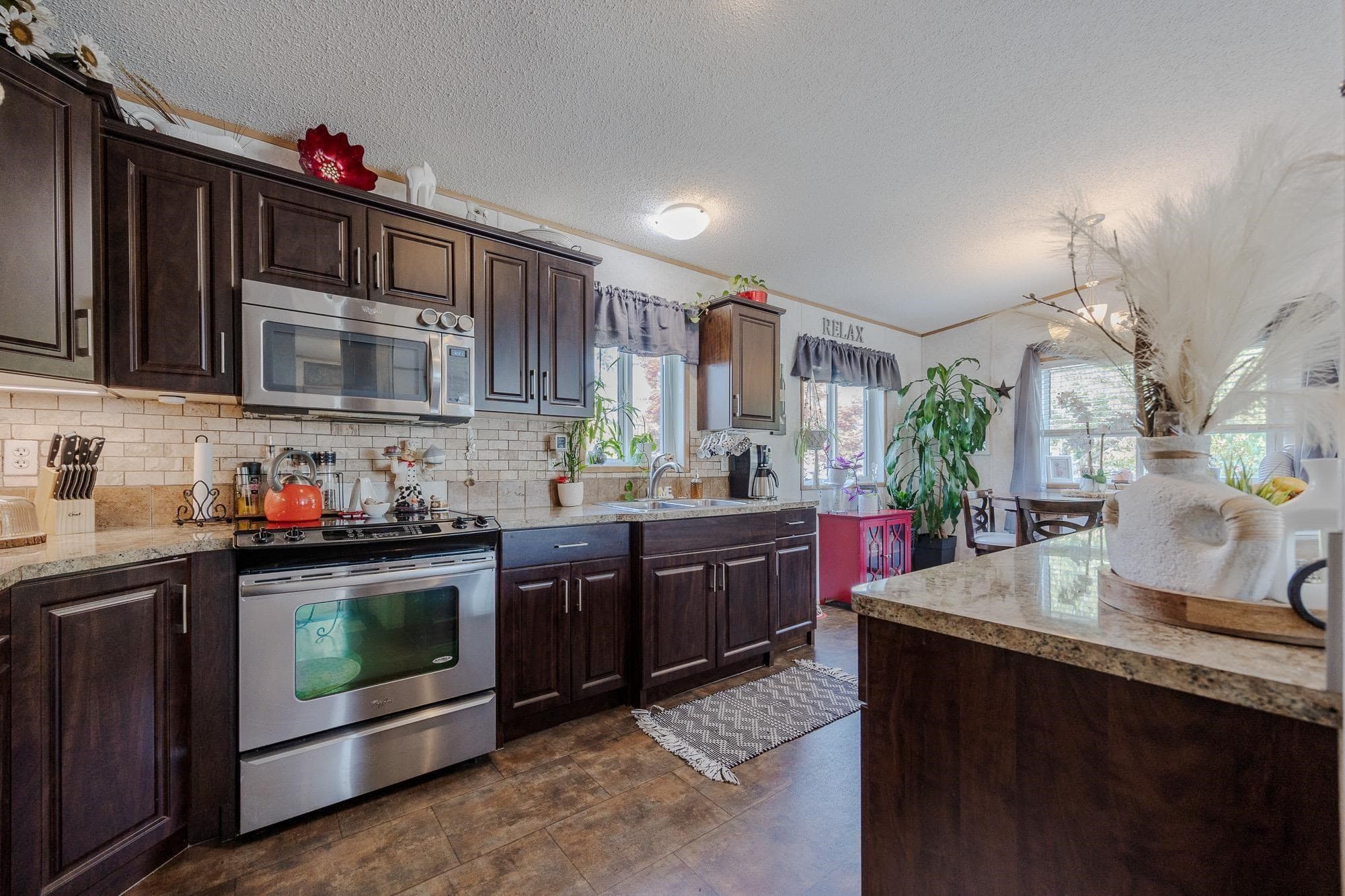 19 - 8220 King George Boulevard, Surrey, V3W 6E1 — photo 4