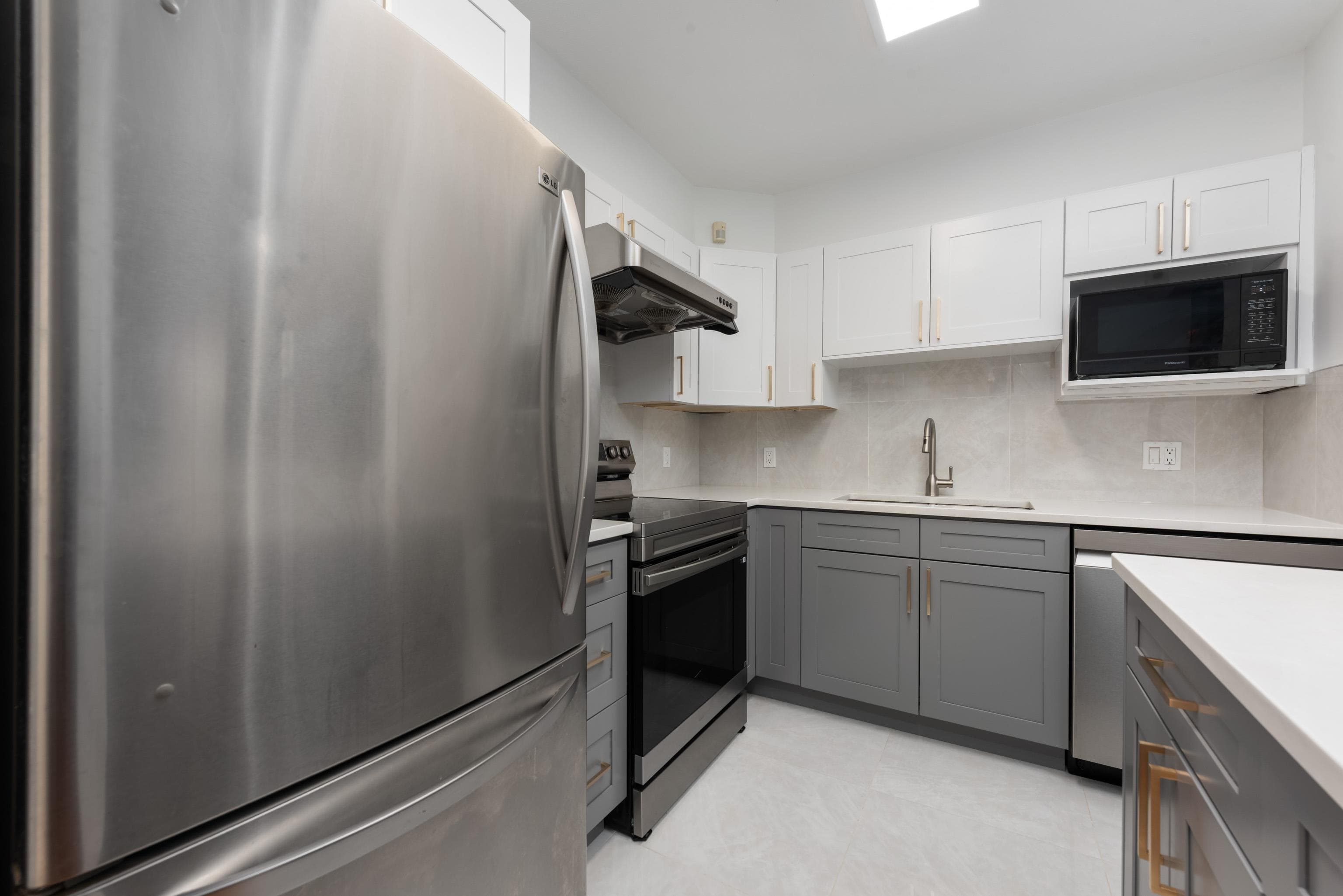 15 - 3428 Adanac Street, Vancouver, V5K 5H5 — photo 5