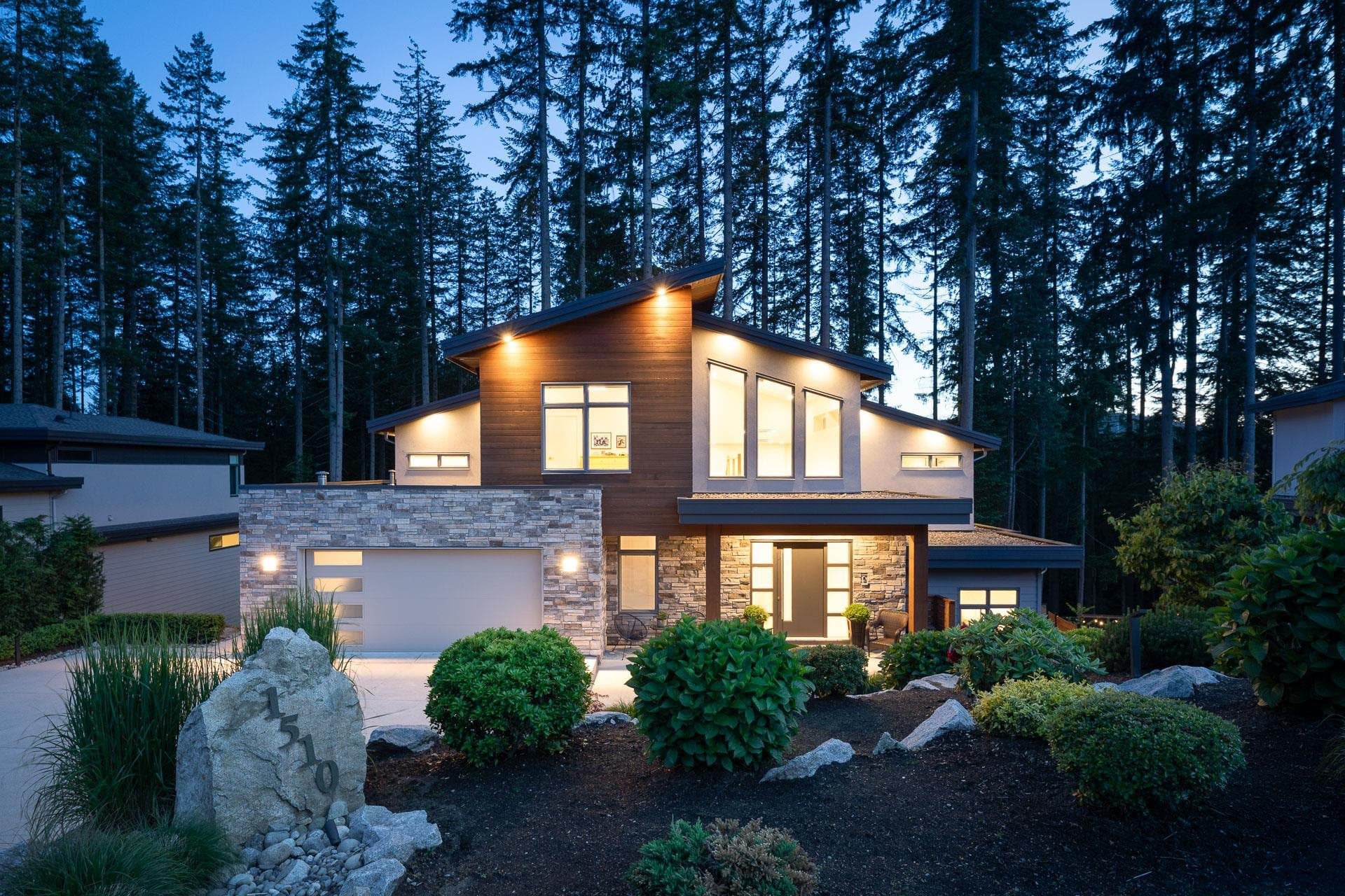 1510 Crystal Creek Drive, Anmore, V3H 0A3 — photo 1