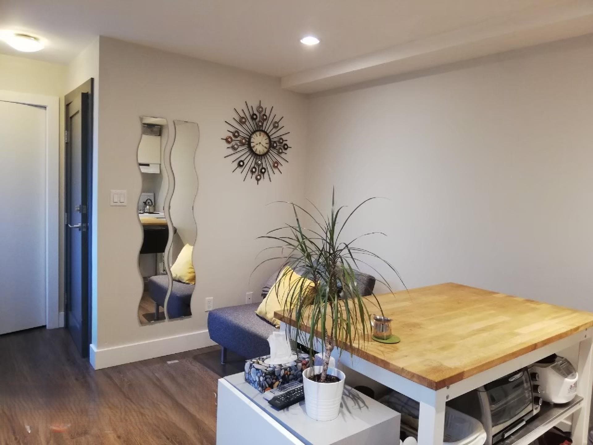 2016 East 7th Avenue Basement Suite, Vancouver, V5N 1S6 — photo 3