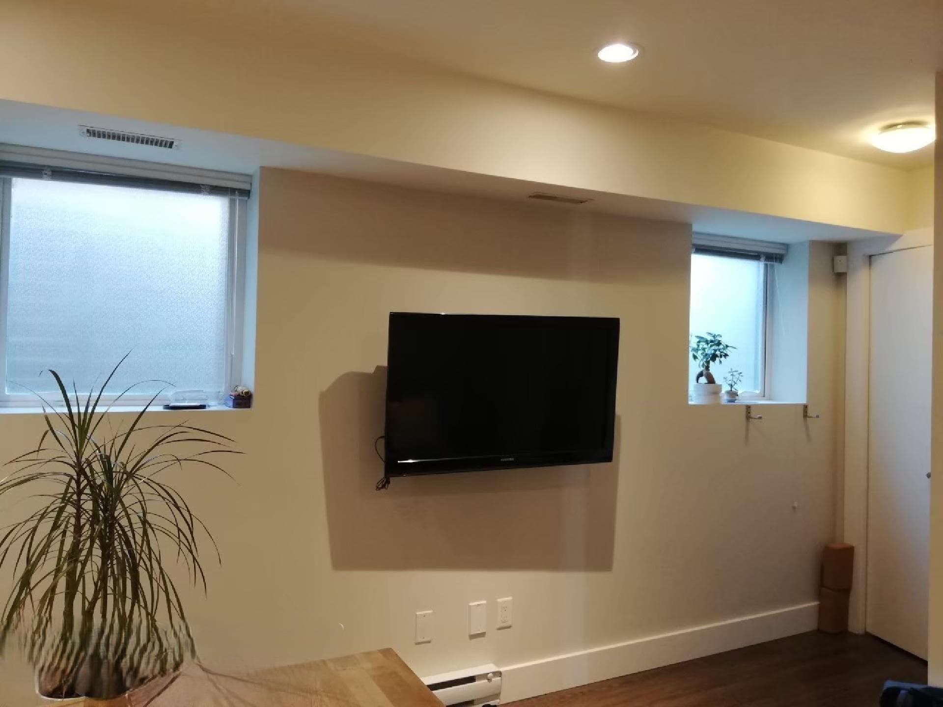 2016 East 7th Avenue Basement Suite, Vancouver, V5N 1S6 — photo 5
