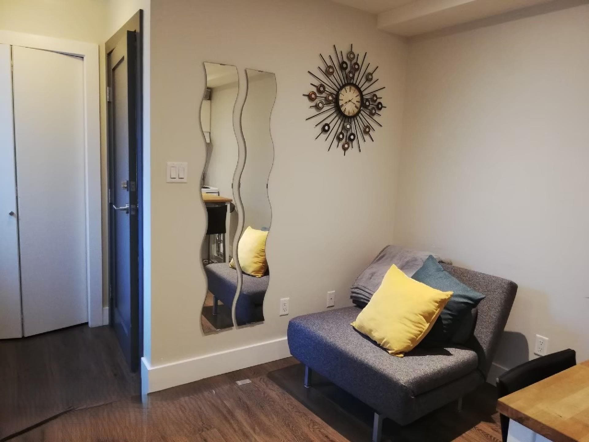 2016 East 7th Avenue Basement Suite, Vancouver, V5N 1S6 — photo 4