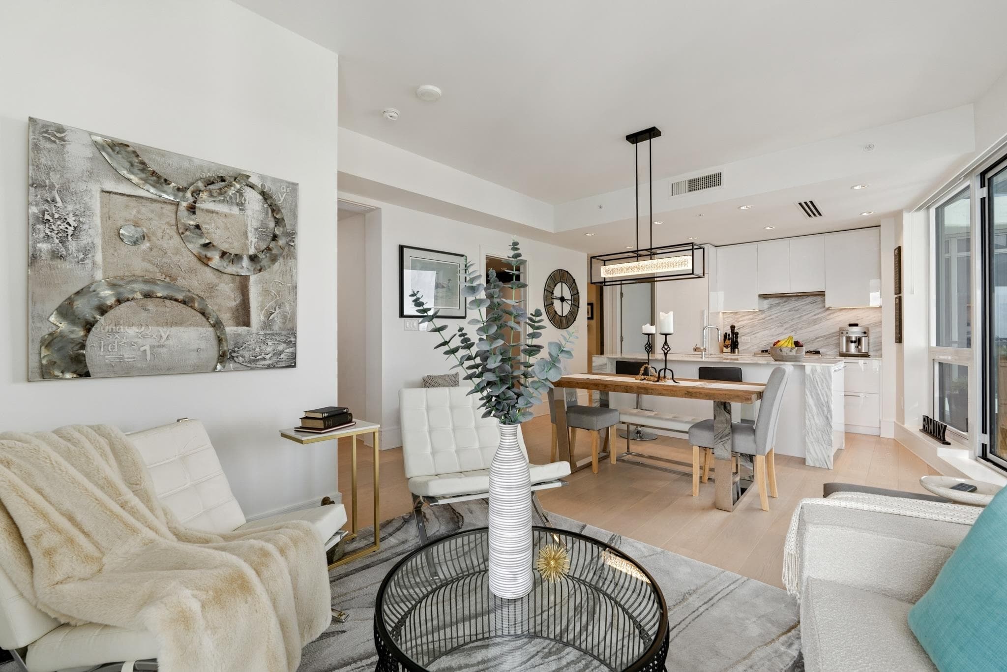 1504 - 1500 Martin Street, White Rock, V4B 0C2 — photo 4