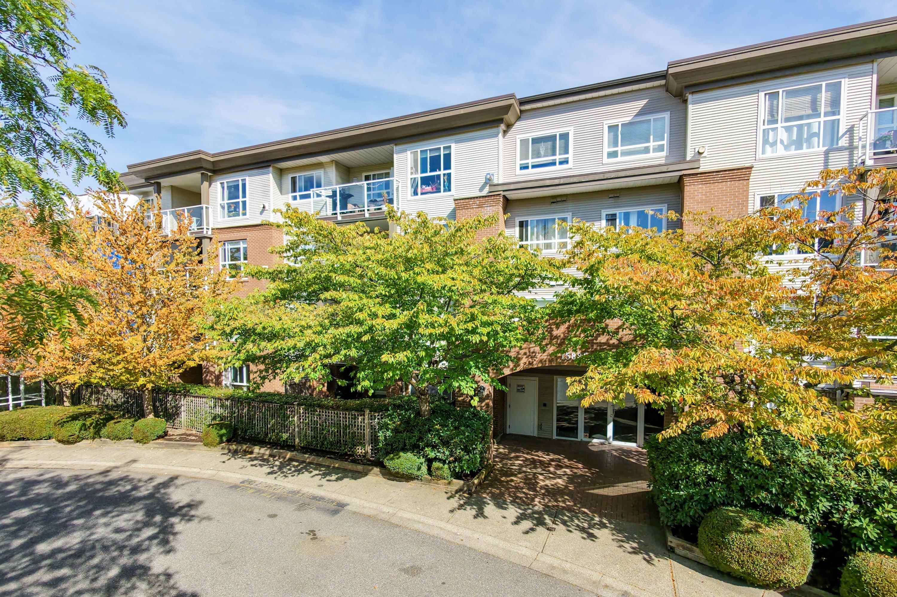 102 - 15885 84 Avenue, Surrey