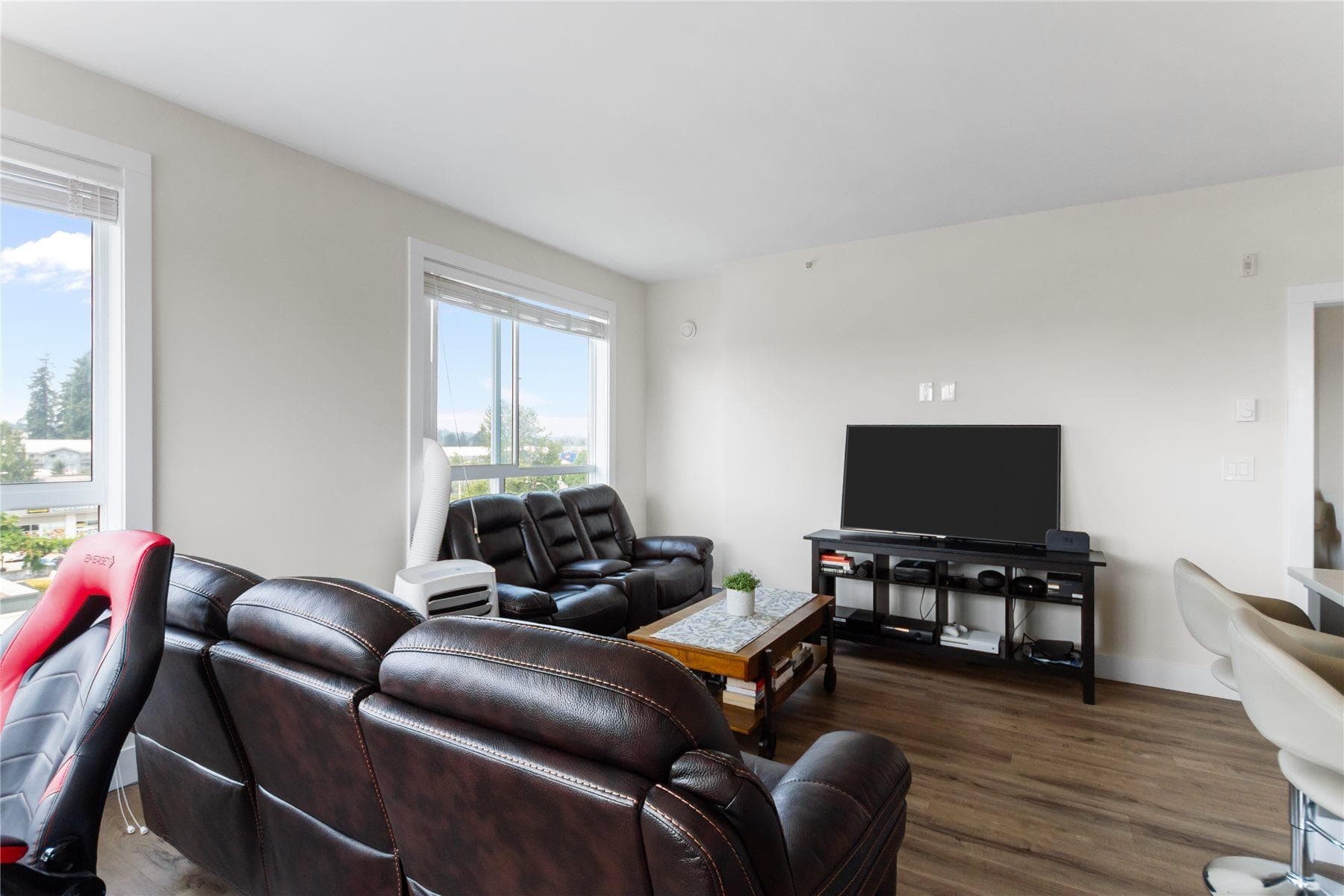 512 - 32838 Ventura Avenue, Abbotsford, V2S 0M5 — photo 5