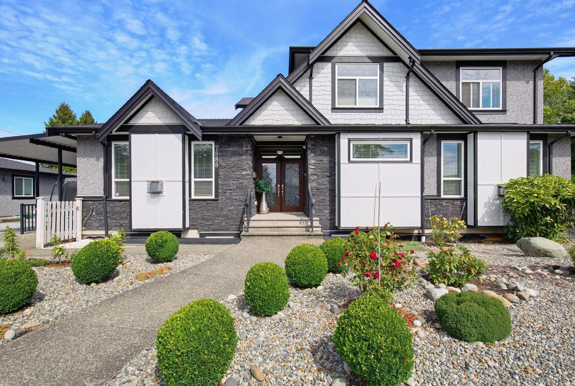 7888 Coquitlam Street, Burnaby, V3N 0E5 — photo 2