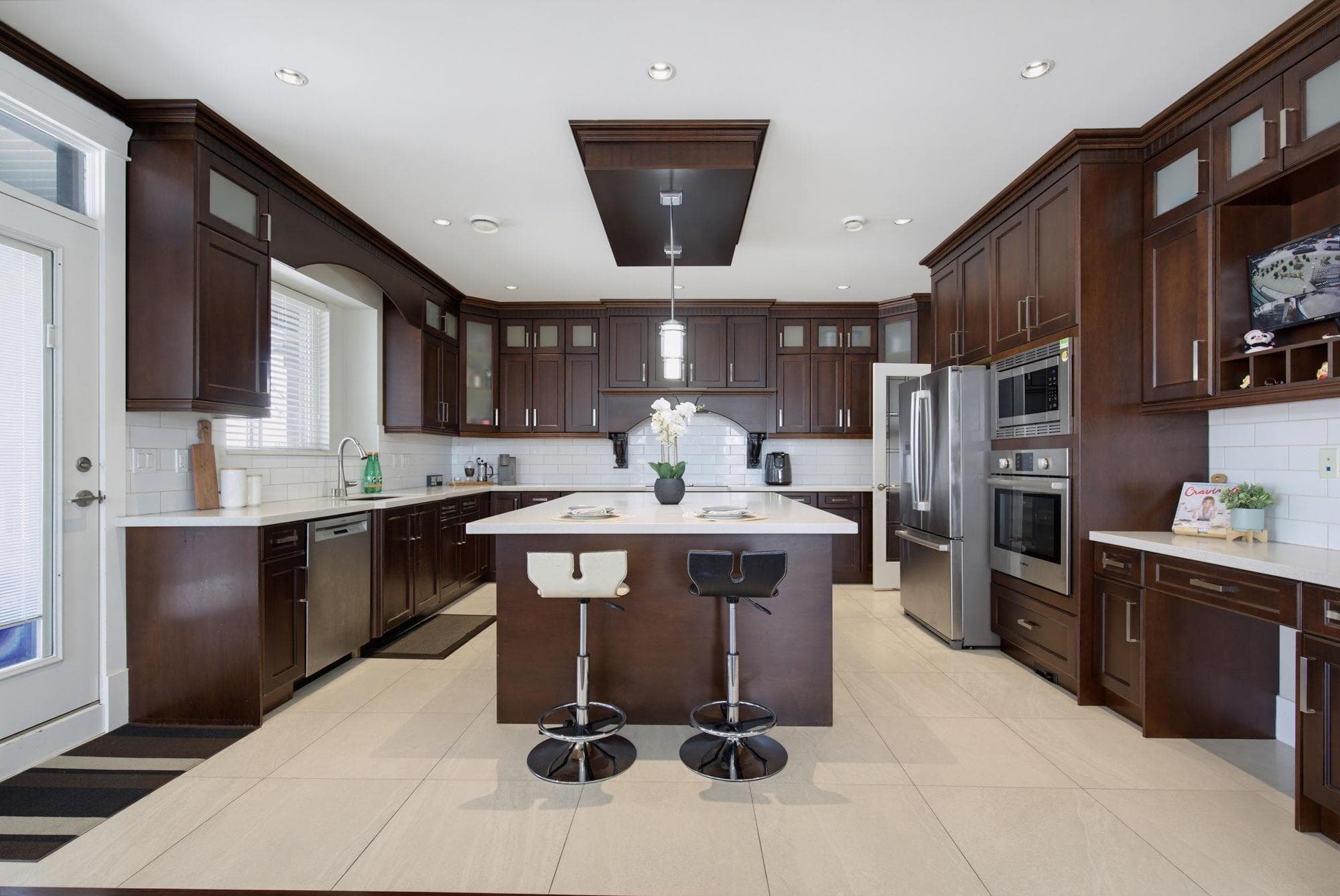 7888 Coquitlam Street, Burnaby, V3N 0E5 — photo 5