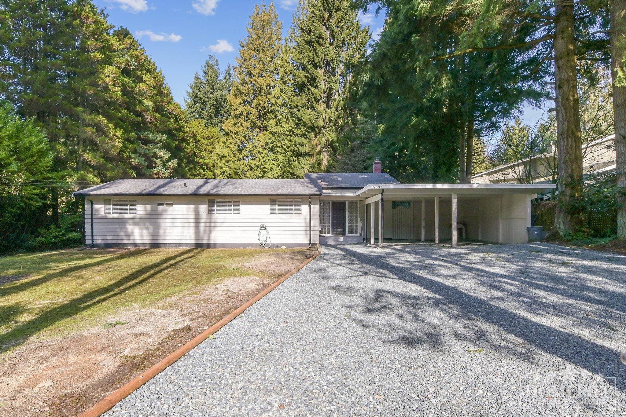 Hiouse - 12687 23 Avenue, White Rock
