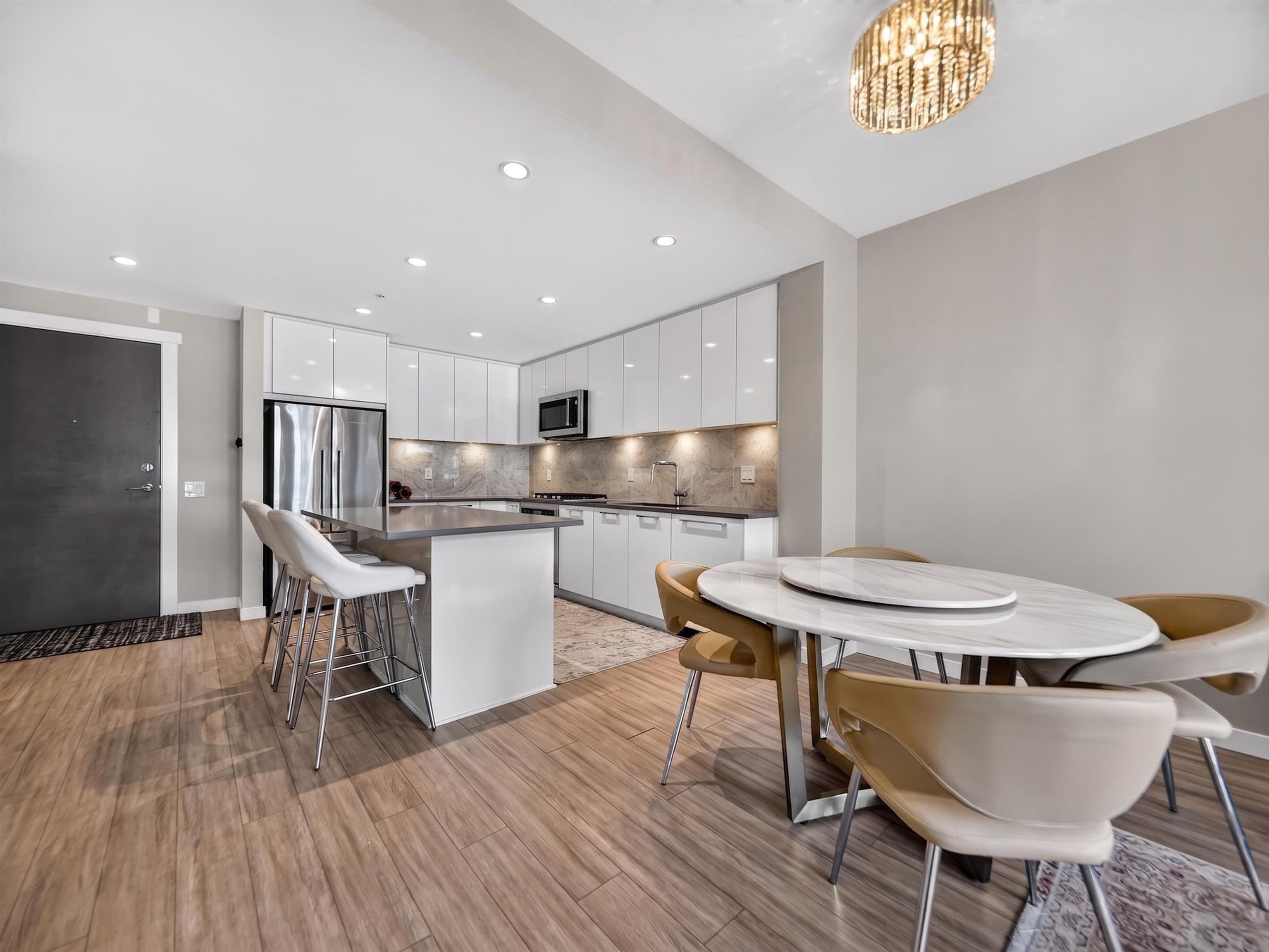 304 - 2663 Library Lane, North Vancouver, V7J 0B9 — photo 3