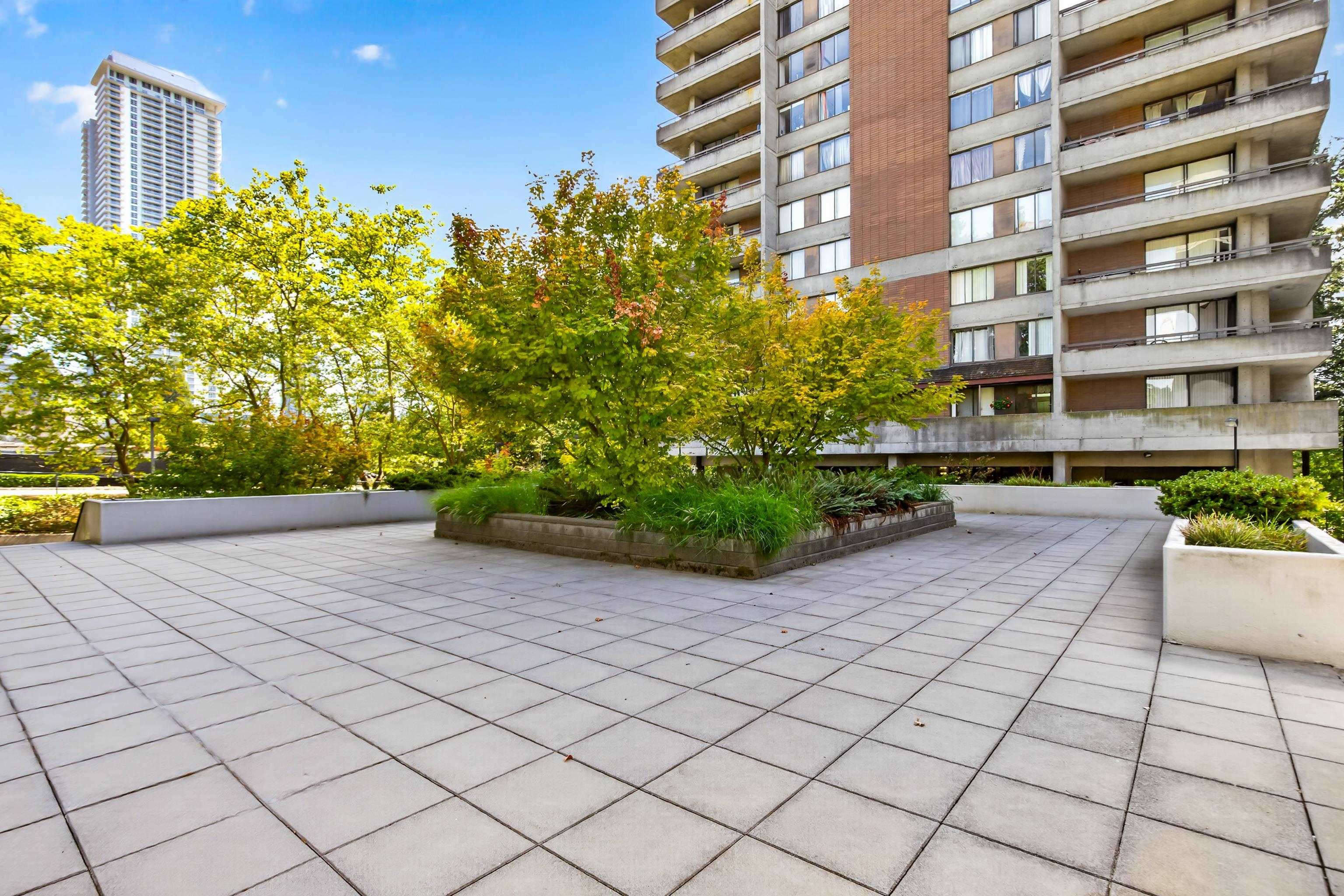 1601 - 3771 Bartlett Court, Burnaby, V3J 7G8 — photo 3