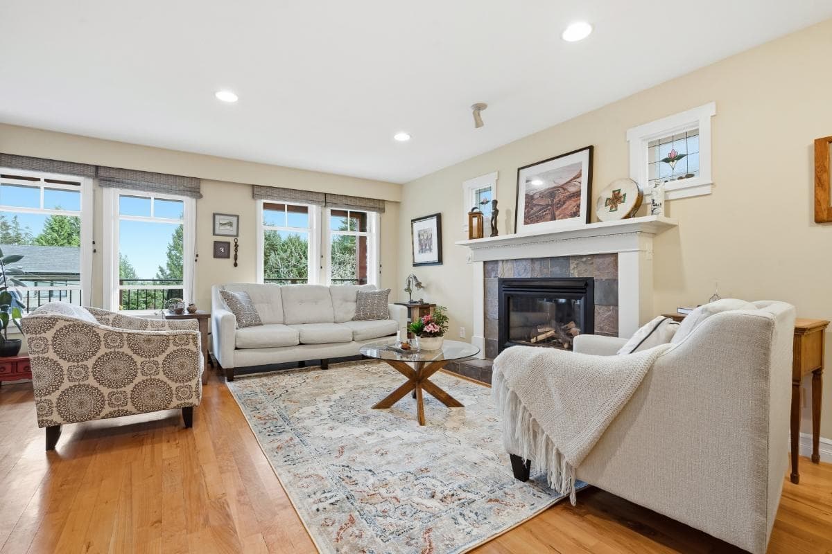 272 E Osborne Road, North Vancouver, V7N 1M1 — photo 2