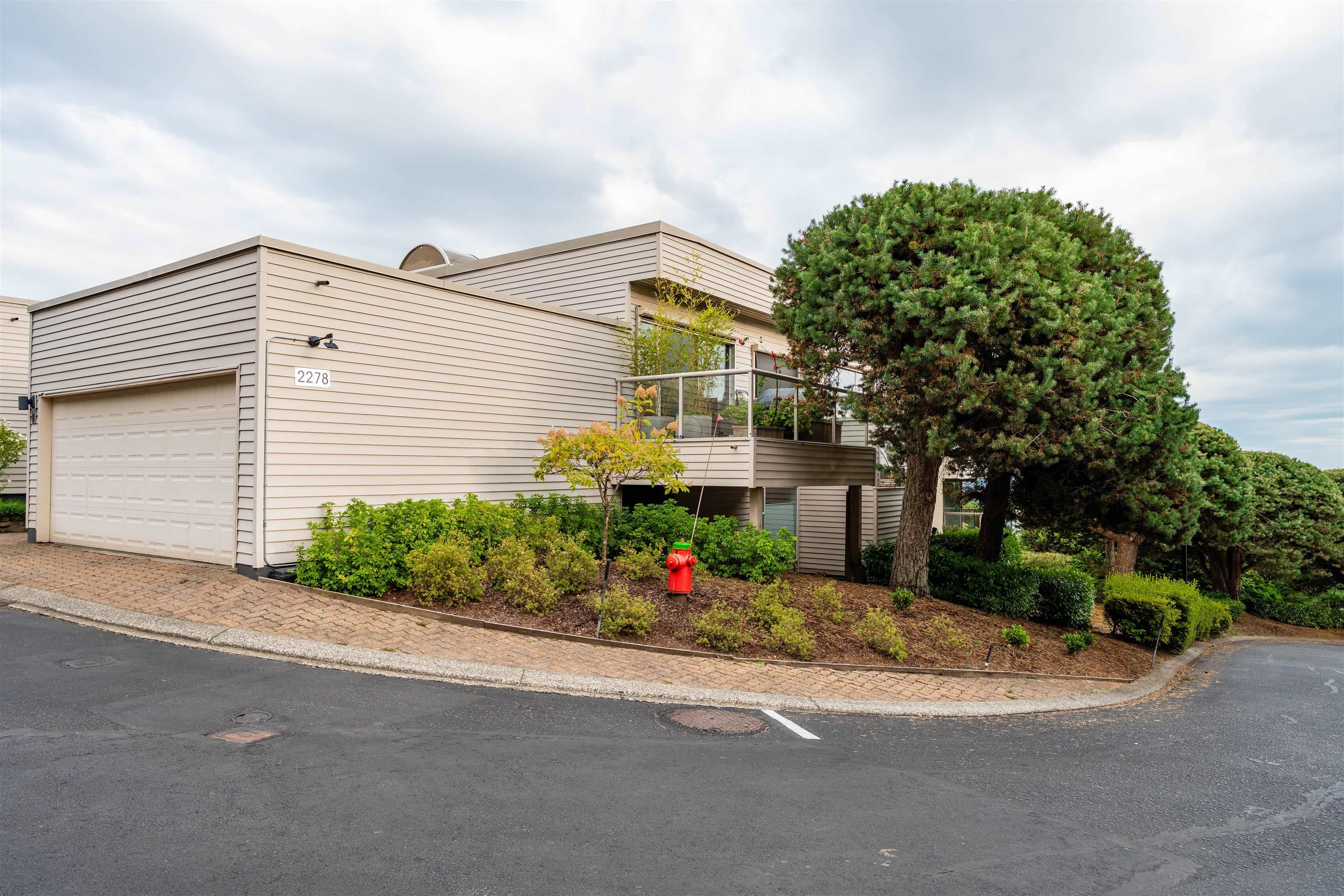 1 - 2278 Folkestone Way, West Vancouver, V7S 2X7 — photo 5