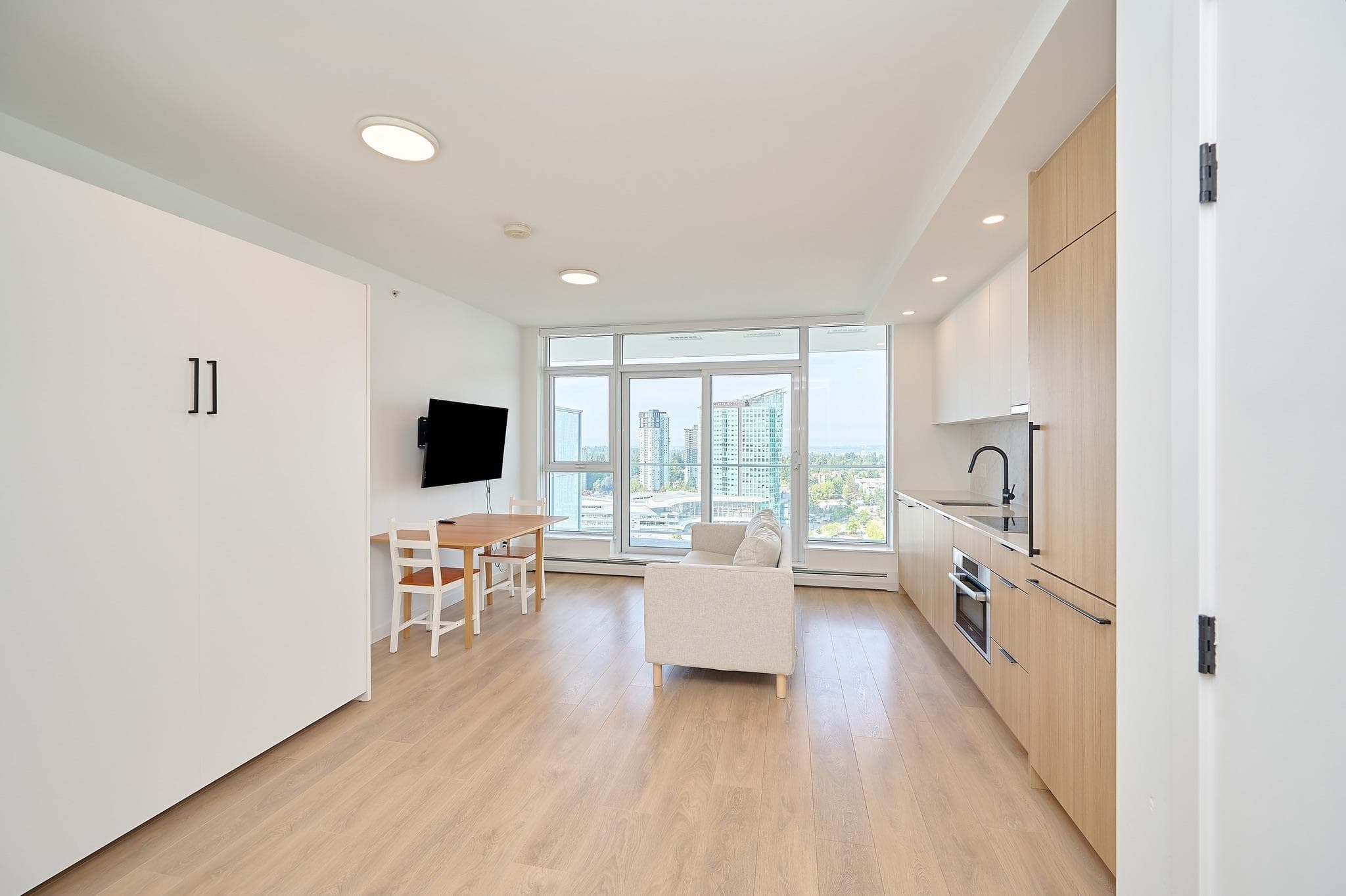 2610 - 13685 102 Avenue, Surrey, V3T 1N7 — photo 3