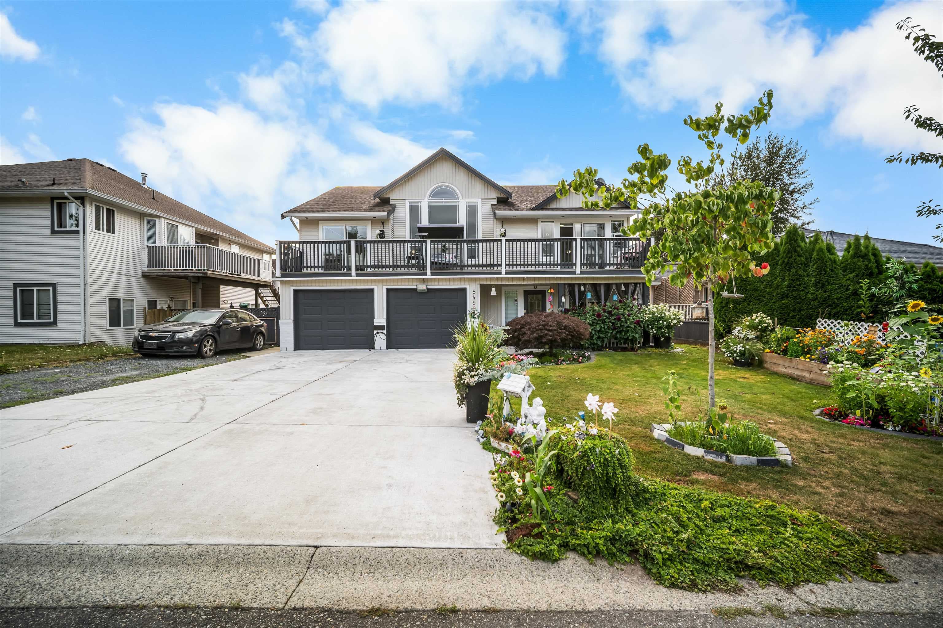 8459 Doerksen Drive, Mission, V2V 7C4 — photo 1