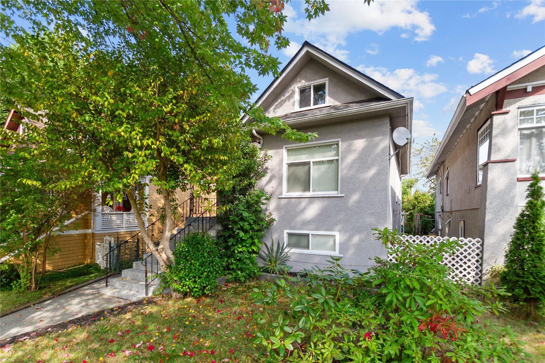 2461 Dundas Street, Vancouver, V5K 1P5 — photo 2