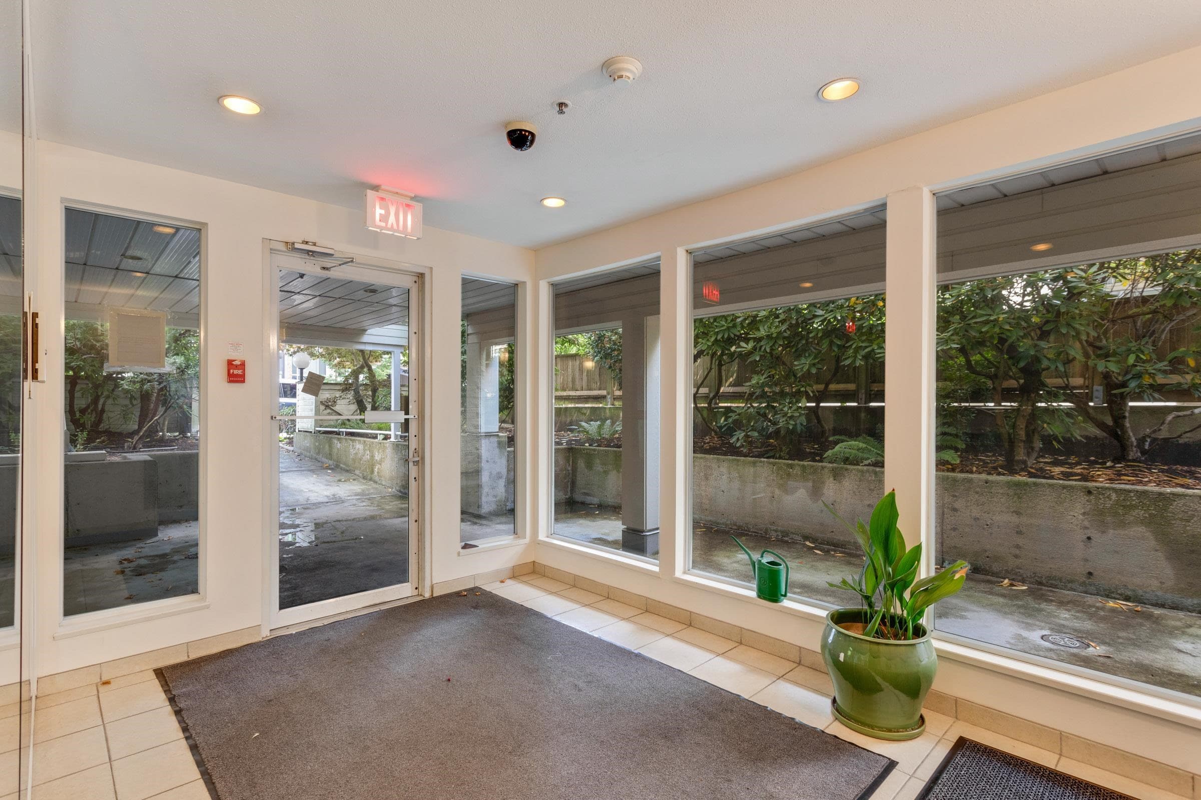 101 - 3270 W 4th Avenue, Vancouver, V6K 1R9 — photo 4
