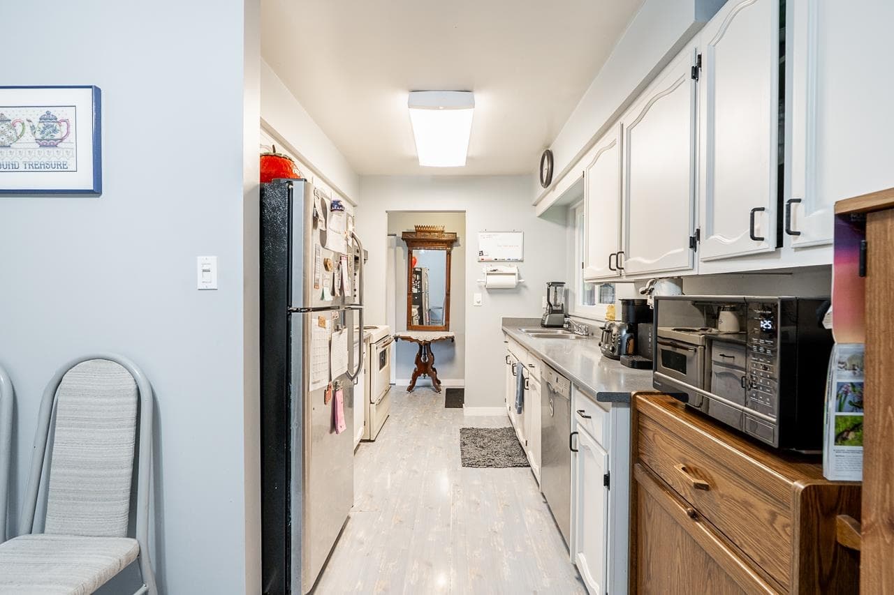 8363 Arbour Place, Delta, V4H 7H4 — photo 5