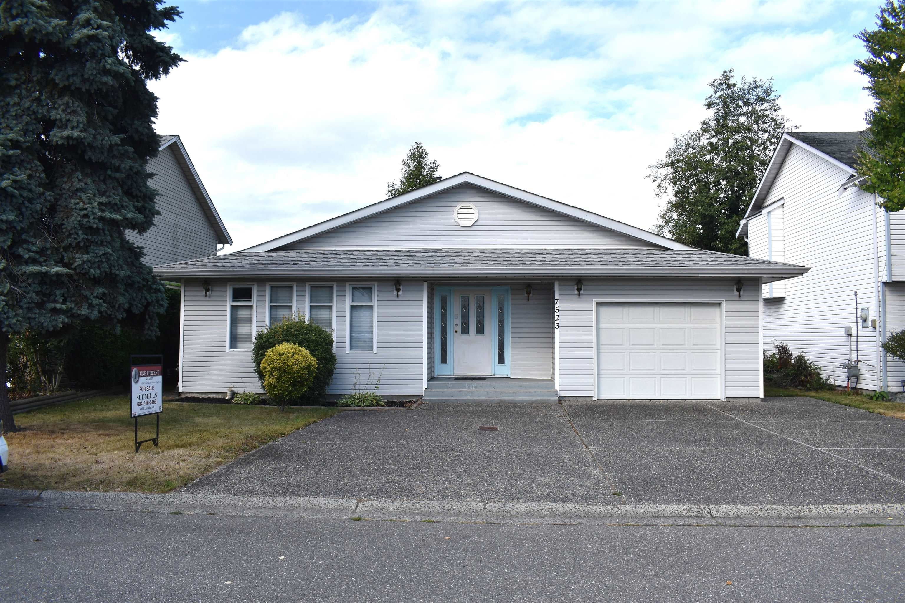 7523 Garnet Drive, Chilliwack, V2R 3A9 — photo 1