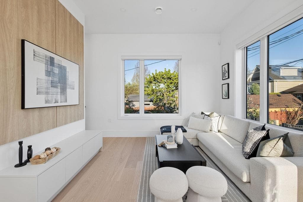 2754 Graveley Street, Vancouver, V5K 3J7 — photo 1
