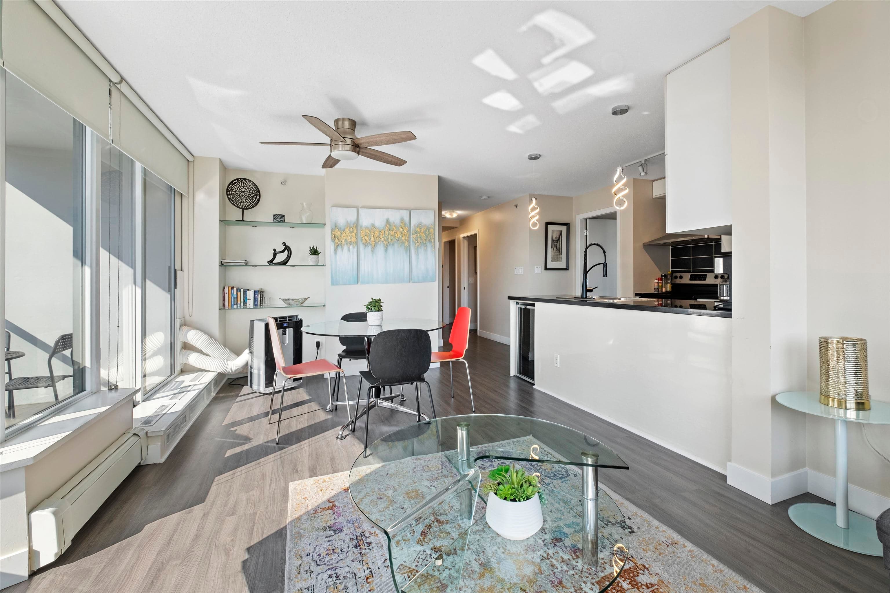 305 - 689 Abbott Street, Vancouver, V6B 0J2 — photo 3