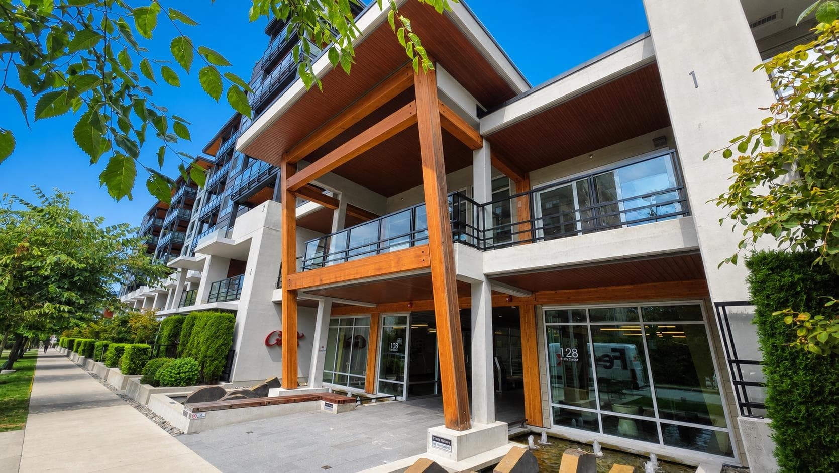 502 - 128 E 8th Street, North Vancouver, V7L 1Y7 — photo 3