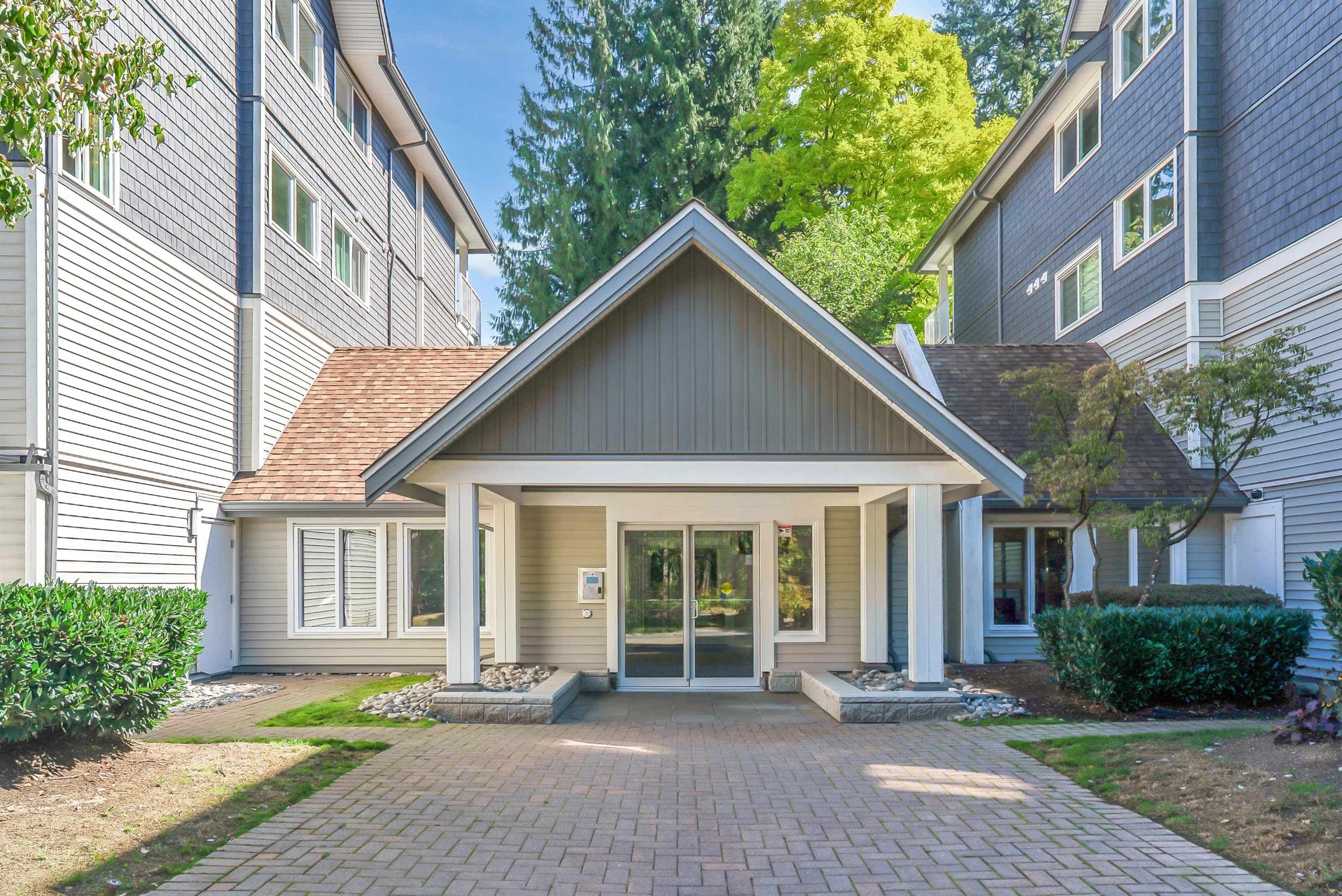 206 - 9668 148 Street, Surrey, V3R 0W2 — photo 1