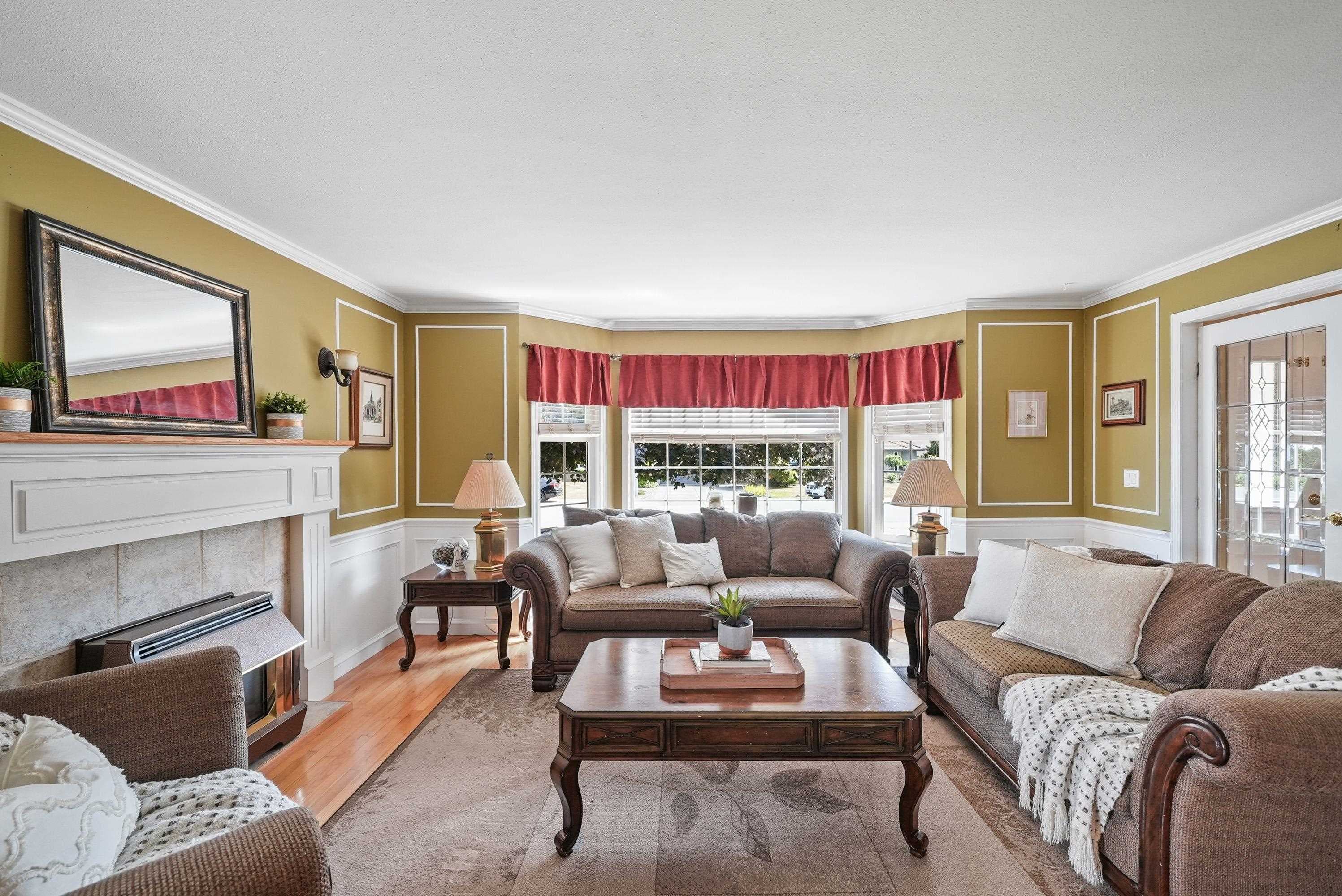 18555 57 Avenue, Surrey, V3S 7T1 — photo 3
