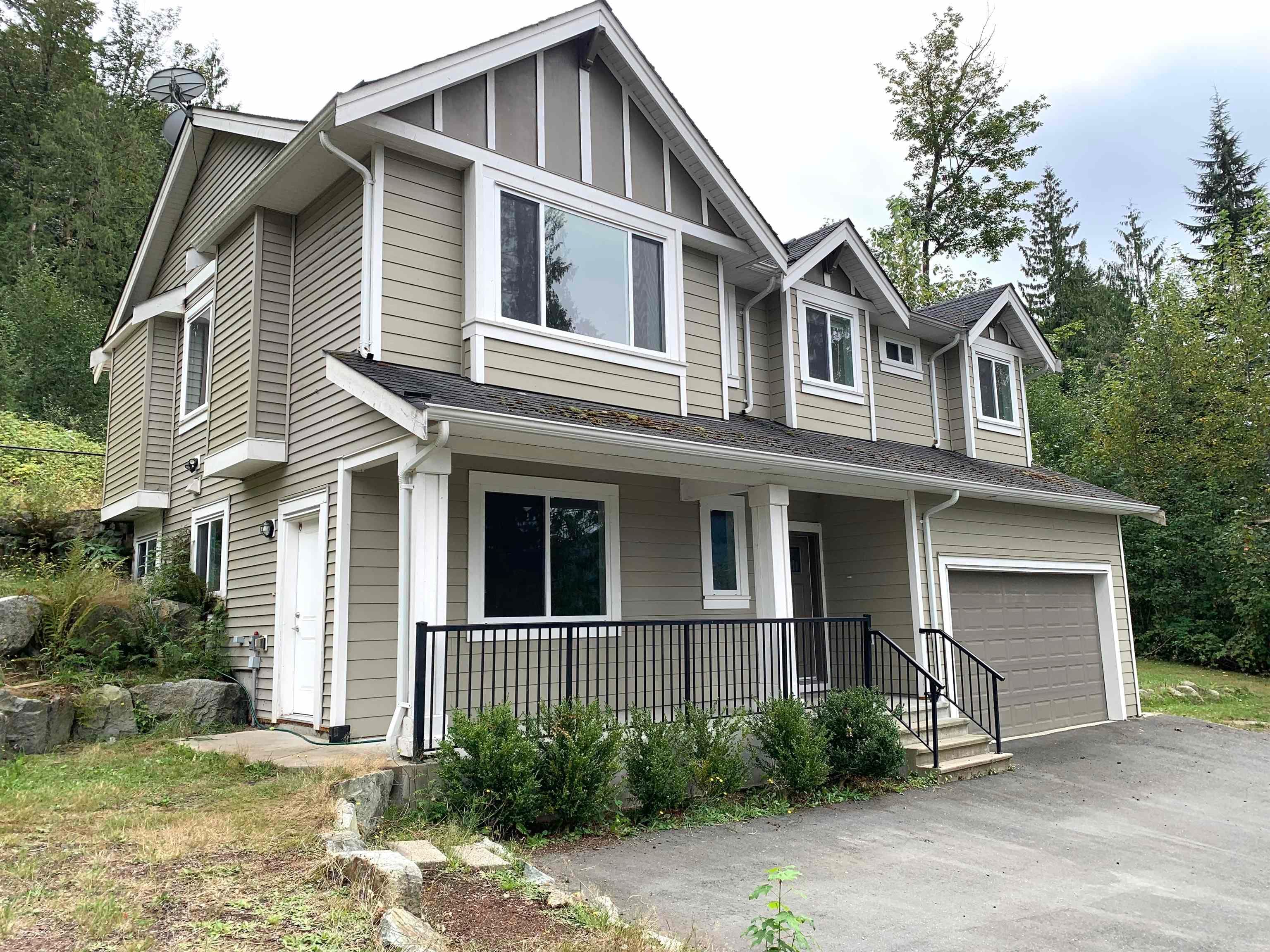 10710 Sylvester Road, Mission, V2V 4J1 — photo 1