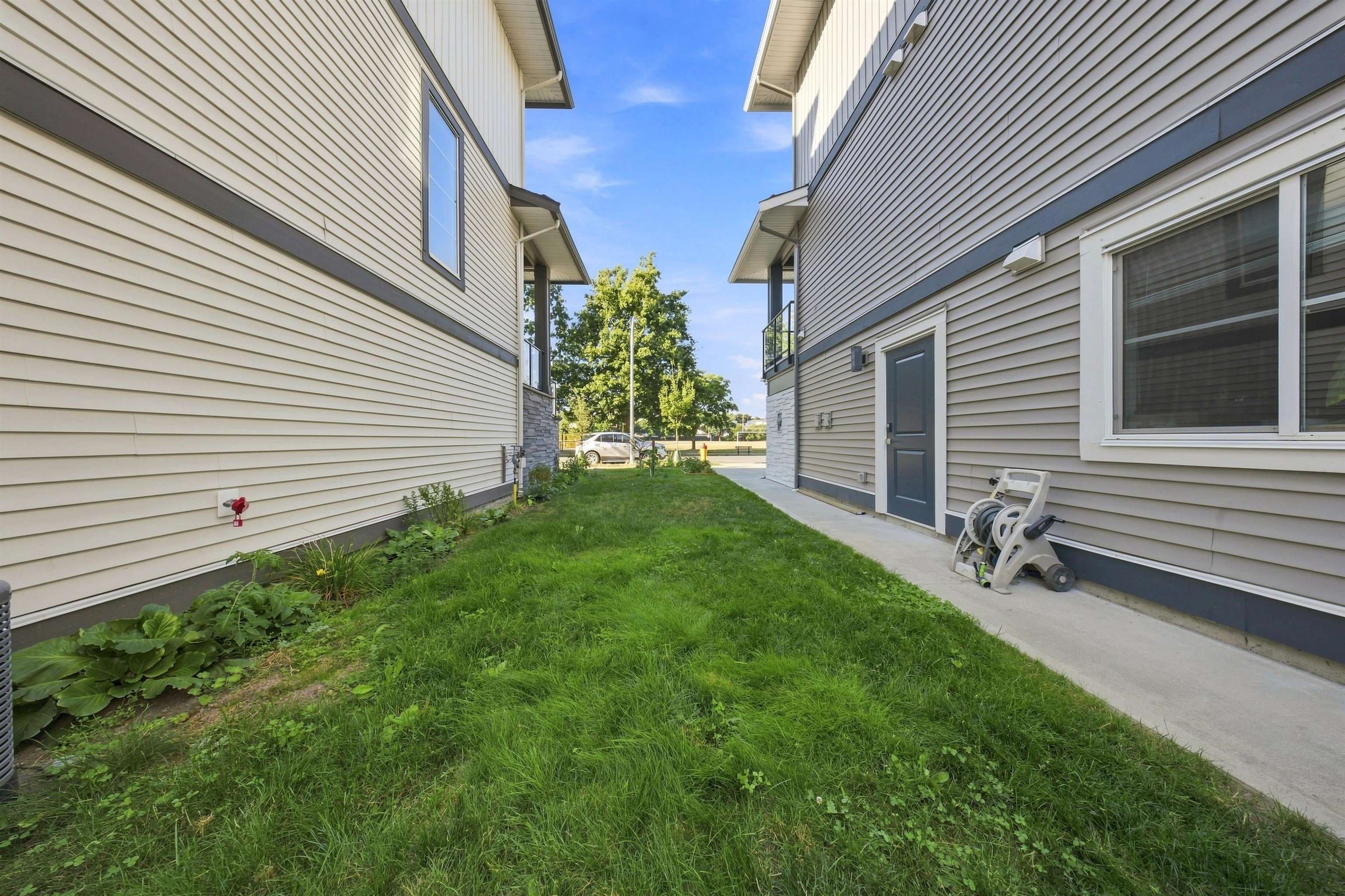 45558 Meadowbrook Drive, Chilliwack, V2P 2N1 — photo 5