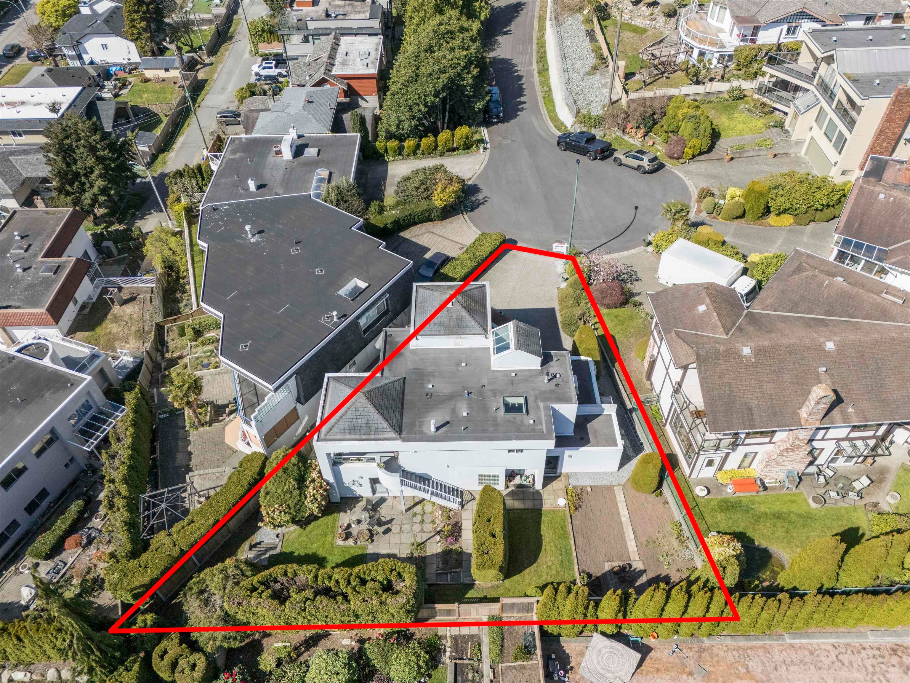15662 Semiahmoo Avenue, White Rock, V4B 1V4 — photo 4