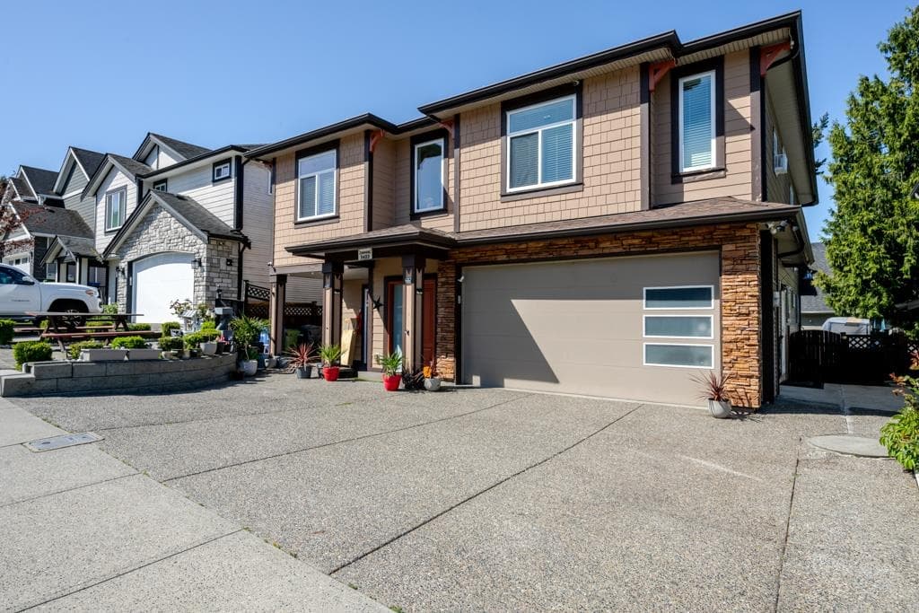 3423 Hazelwood Place, Abbotsford