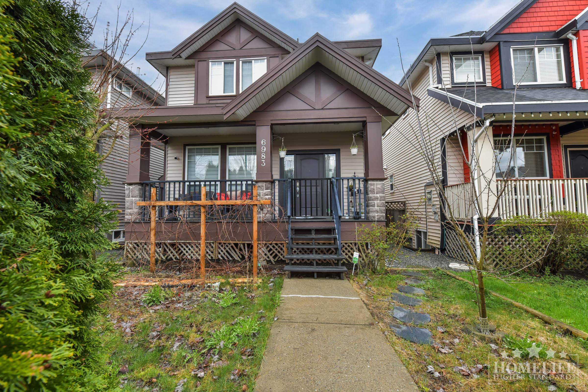 Coach House - 6983 192 Street, Surrey