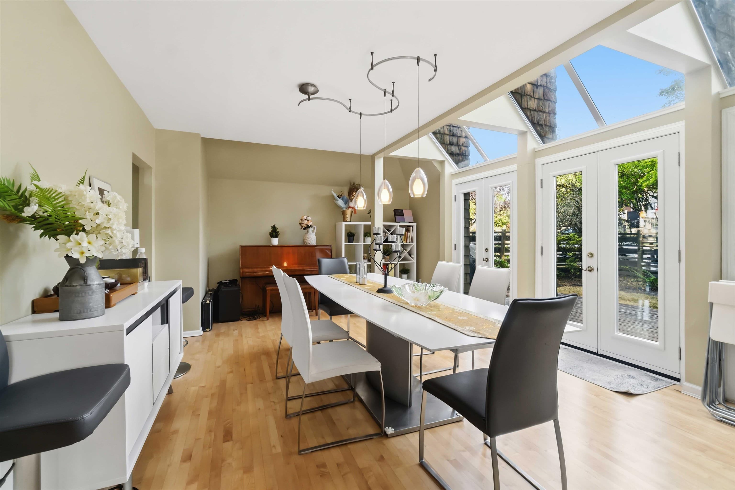 7625 Borden Street, Vancouver, V5P 3C9 — photo 2
