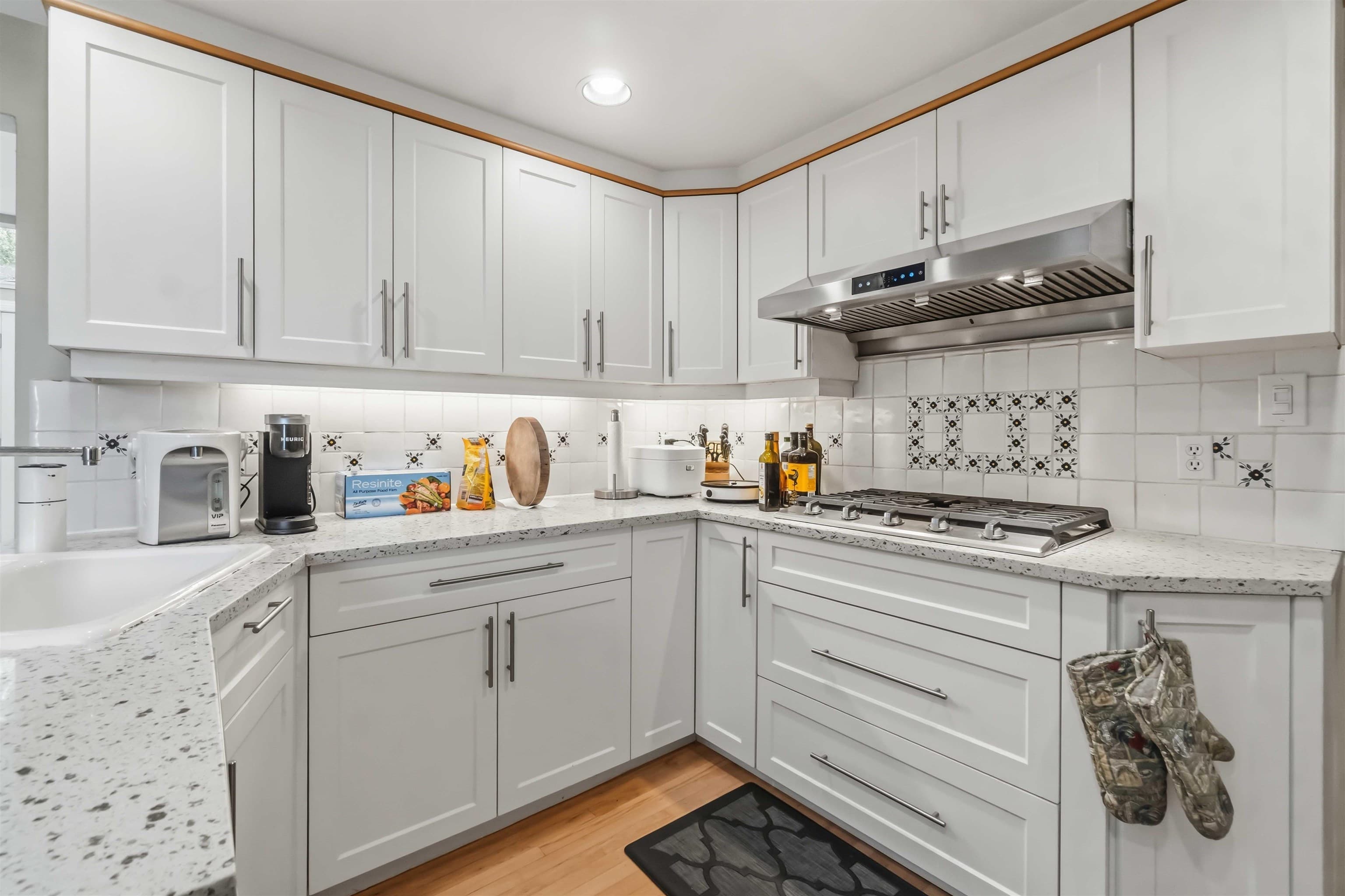 7625 Borden Street, Vancouver, V5P 3C9 — photo 4