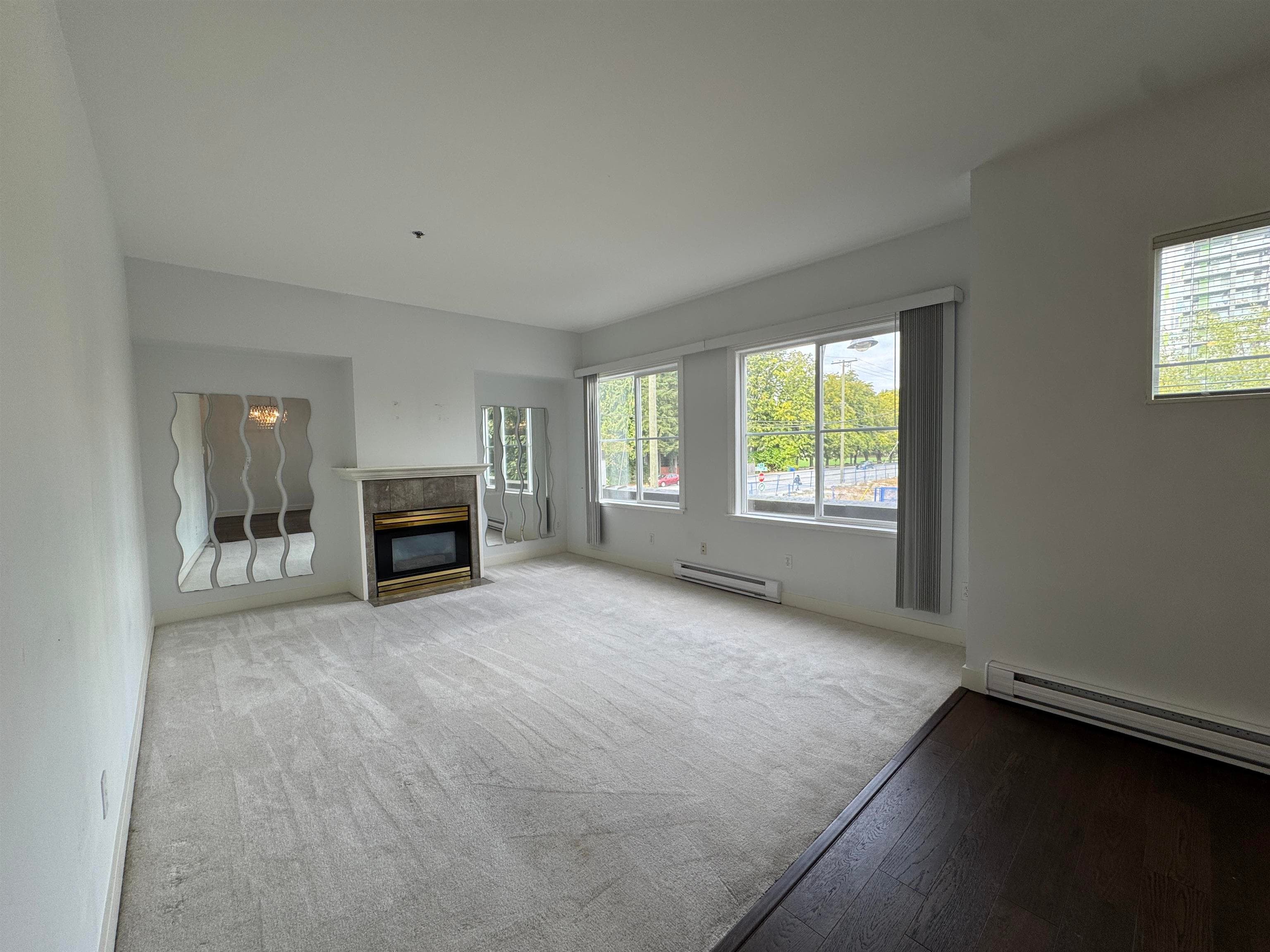212 - 7288 No.3 Road, Richmond, V6Y 3Y1 — photo 3