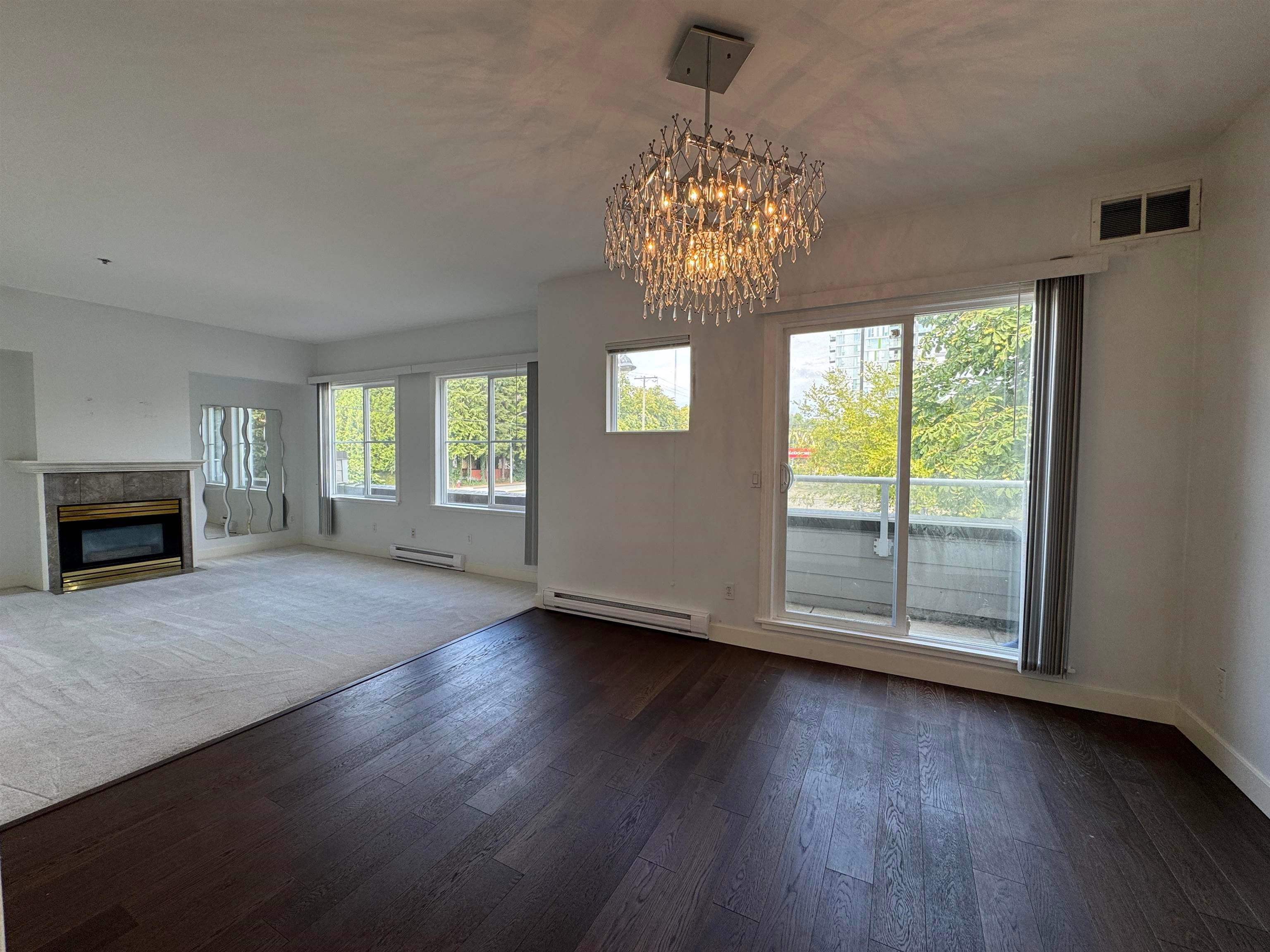 212 - 7288 No.3 Road, Richmond