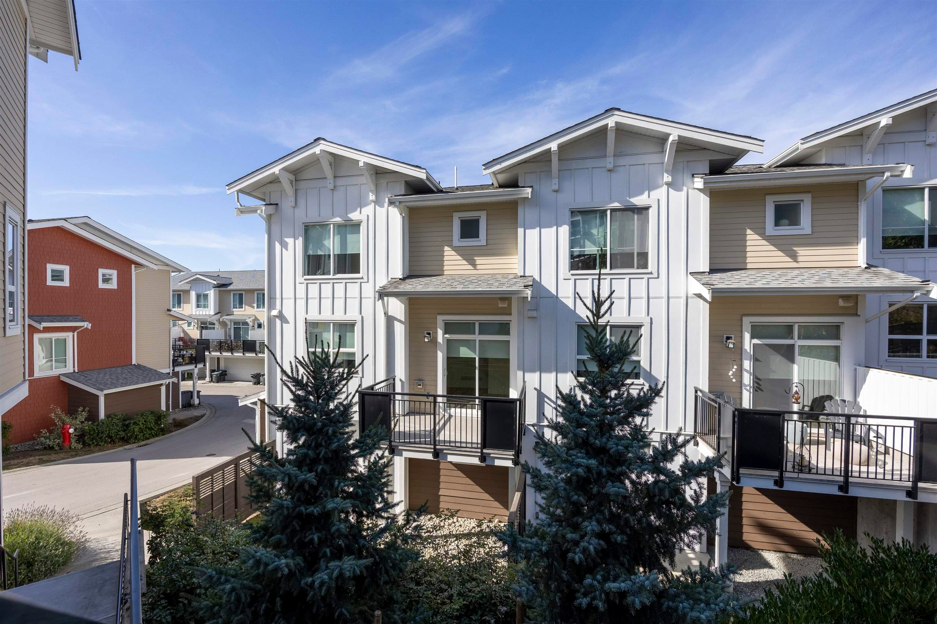 85 - 16561 17a Avenue, Surrey, V3Z 1J3 — photo 1