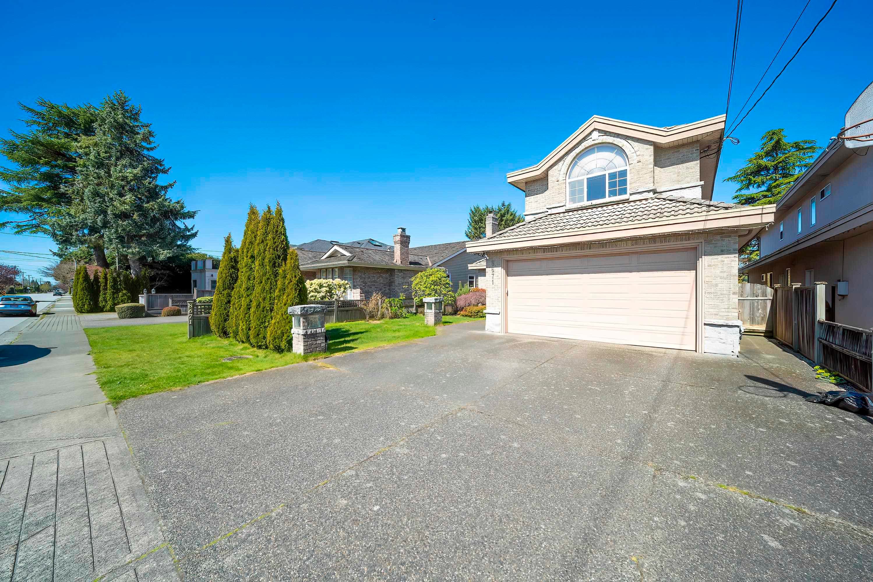 8671 Saunders Road, Richmond, V7A 2A6 — photo 2