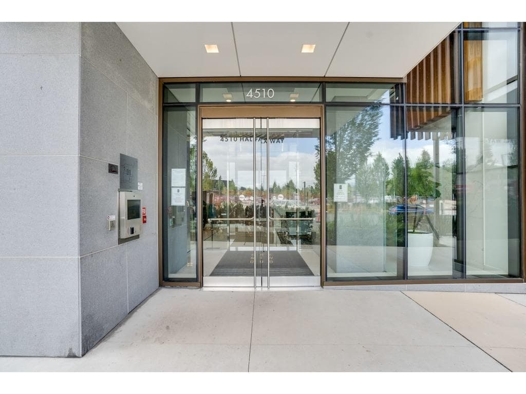 3804 - 4510 Halifax Way, Burnaby, V5C 0K4 — photo 2