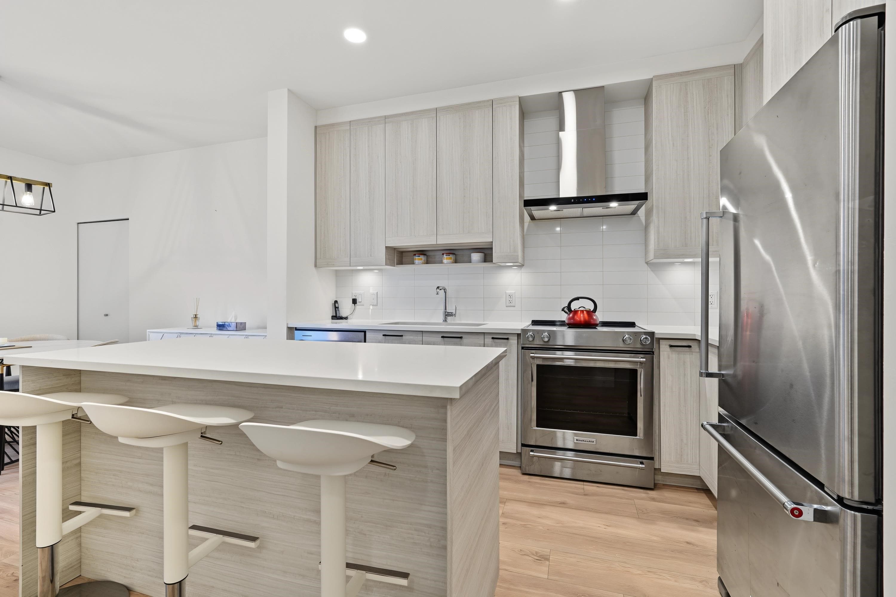 218 - 7169 14th Avenue, Burnaby, V3N 0H6 — photo 1