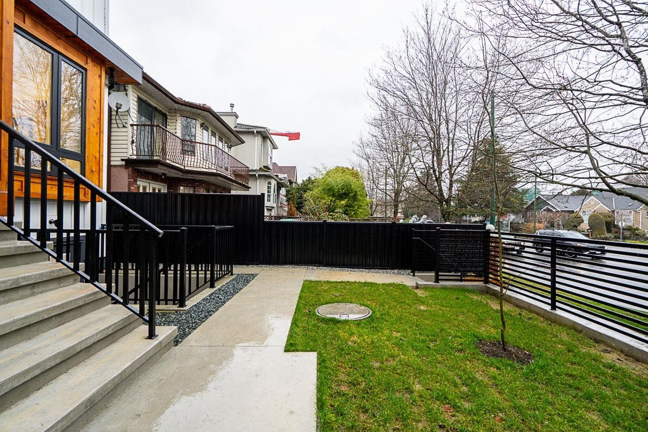 1 - 2753 Nanaimo Street, Vancouver, V5N 5E9 — photo 3